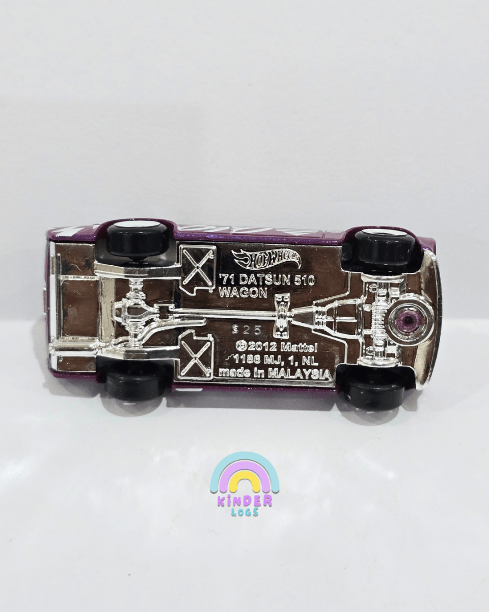Hot Wheels Datsun Bluebird Wagon (Uncarded) - Kinder Logs