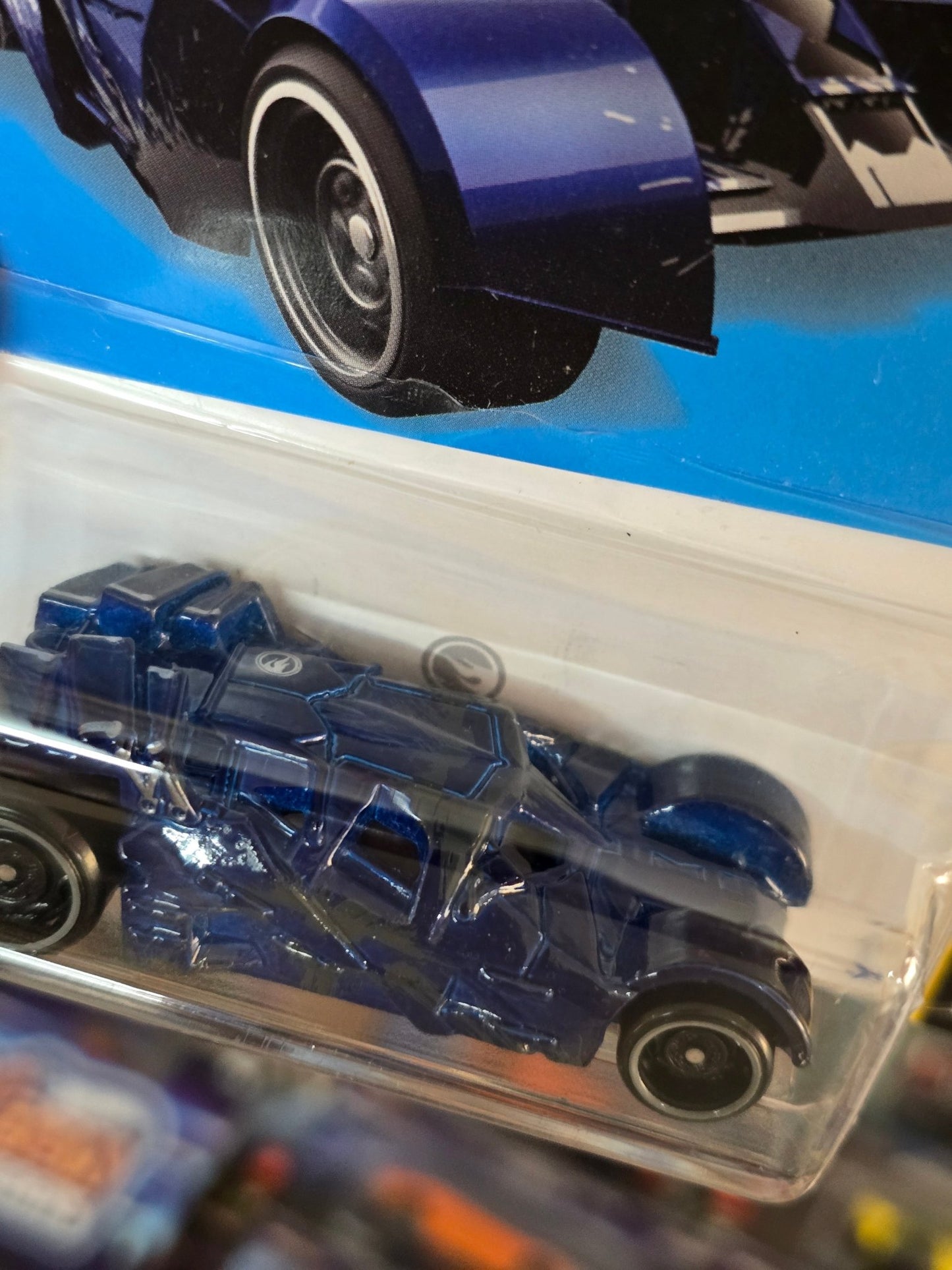 Hot Wheels DC Batman 'The Dark Knight Trilogy' Batmobile (Treasure Hunt) - Kinder Logs