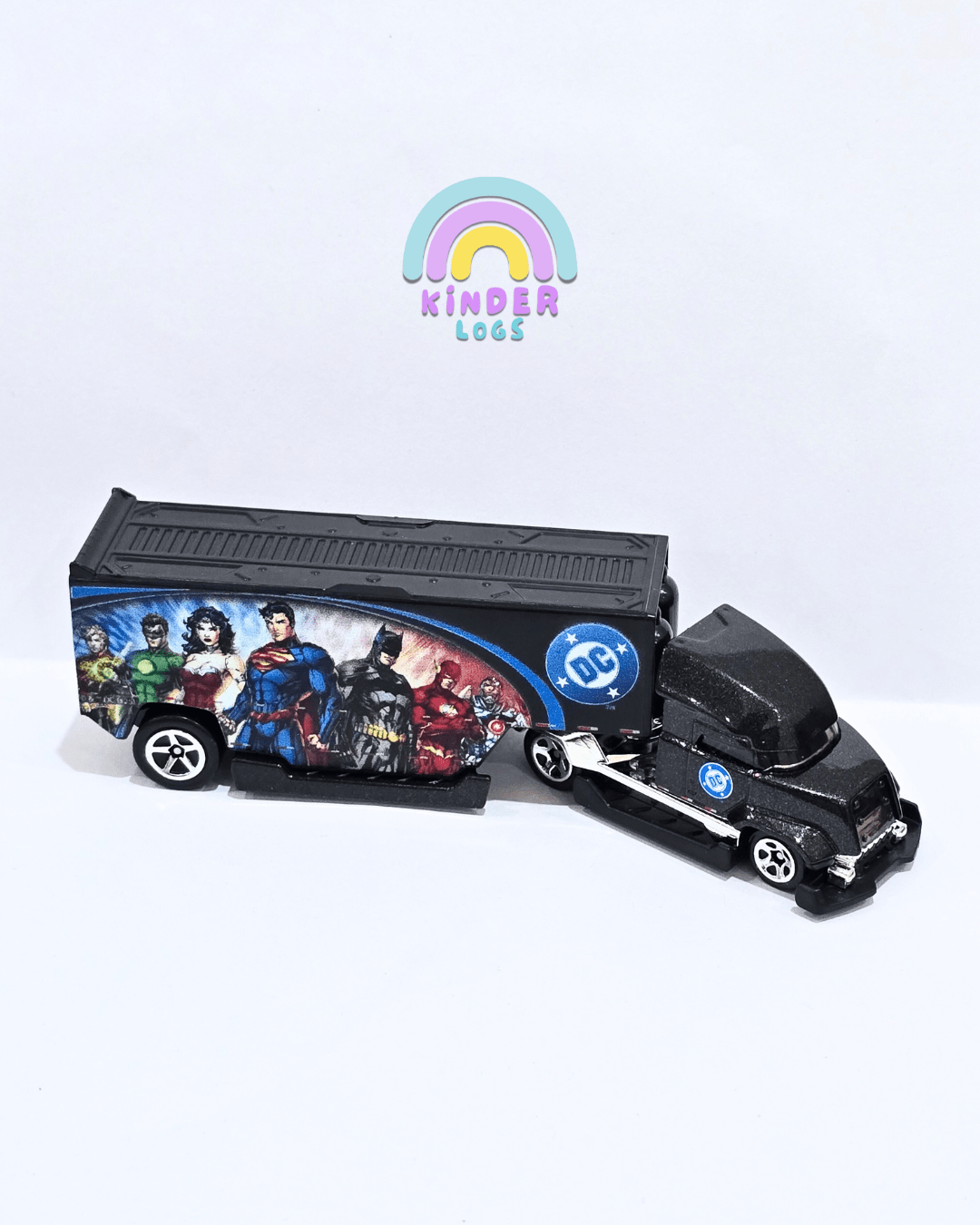 Hot Wheels DC Comics Hype Hauler (Uncarded) - Kinder Logs
