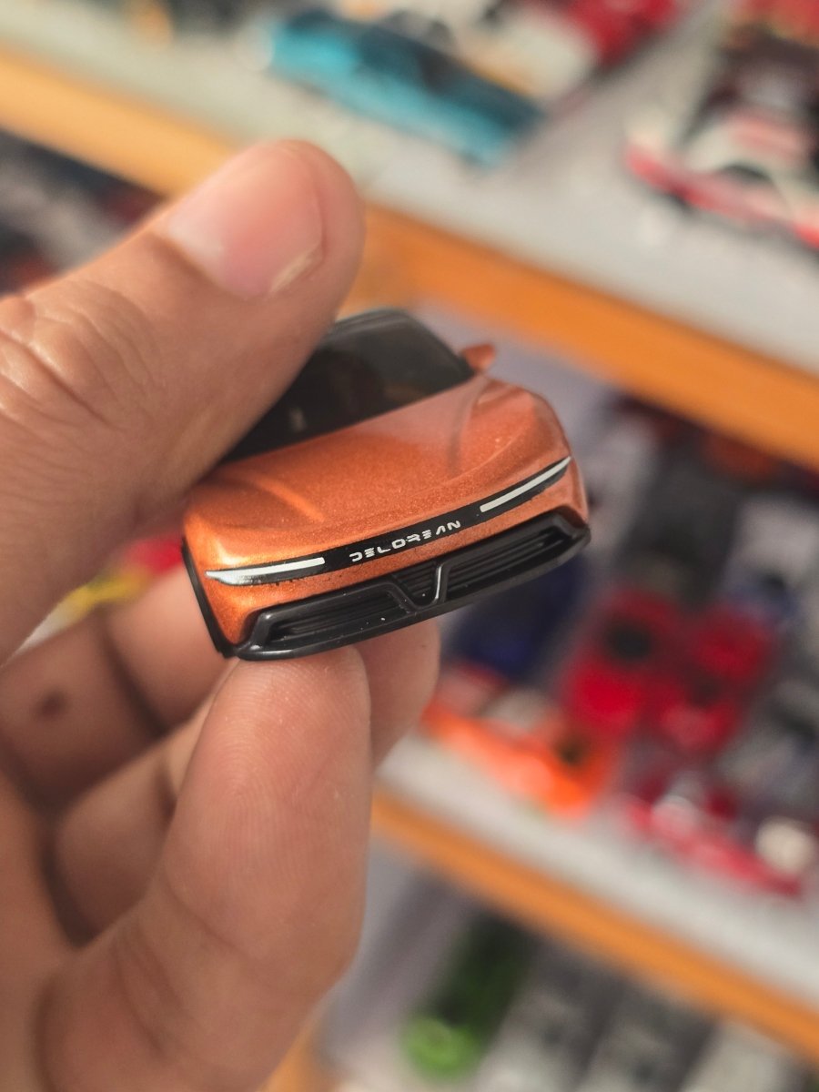 Hot Wheels DeLorean Alphas - Orange (Uncarded) - Kinder Logs