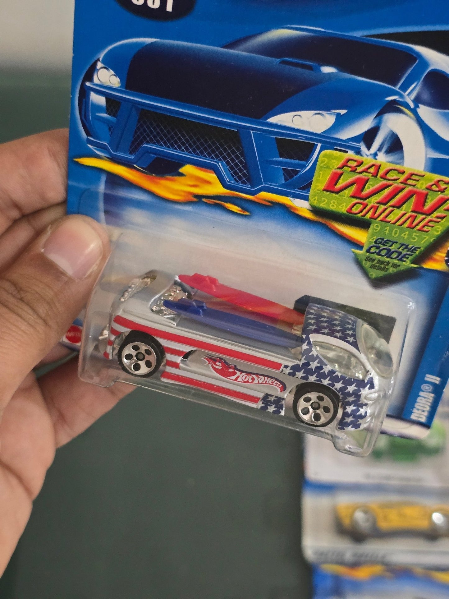 Hot Wheels Deora II - Collector No. 081 - Kinder Logs