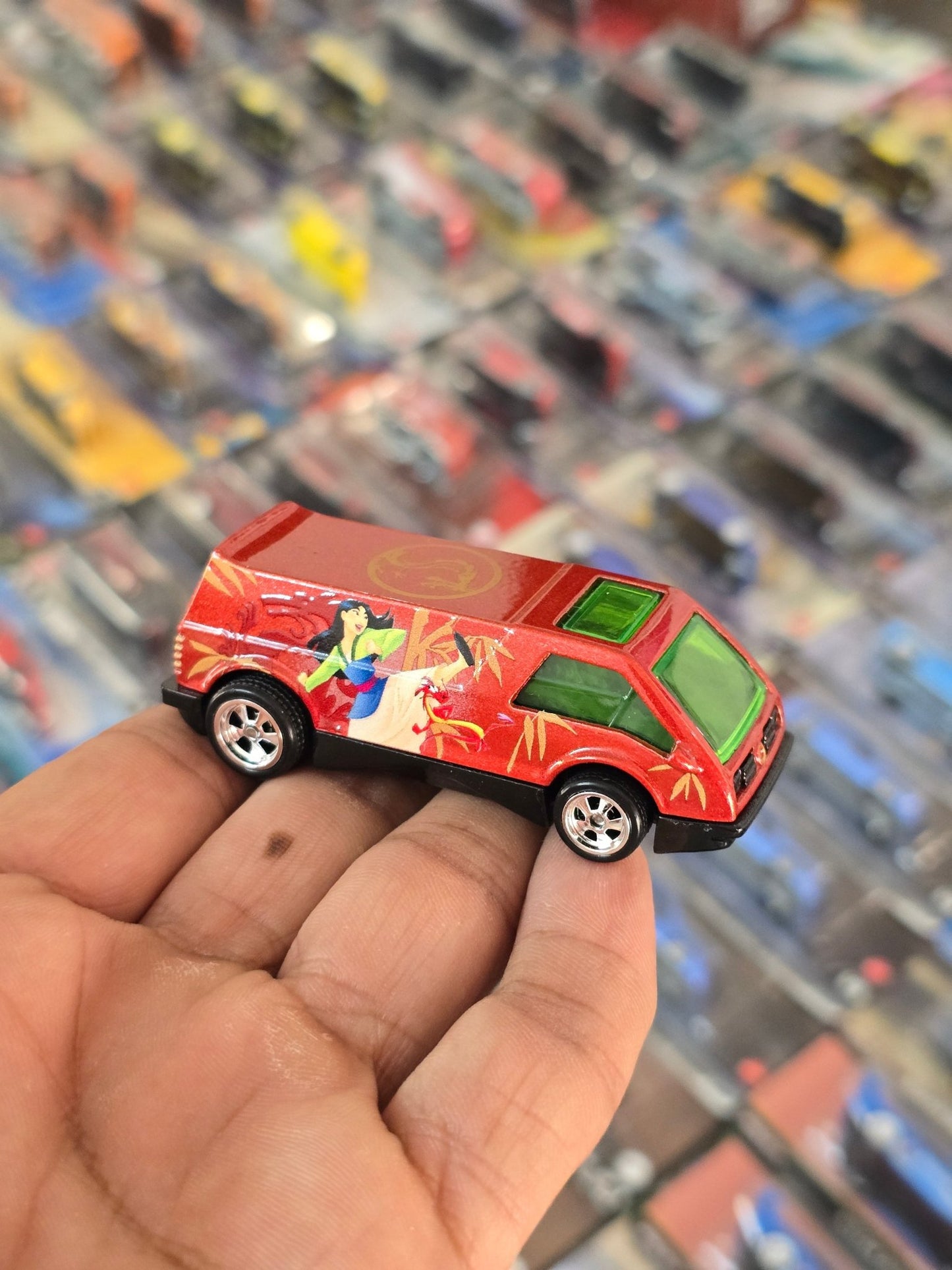 Hot Wheels Disney Pop Culture Mulan Van (Uncarded) - Kinder Logs