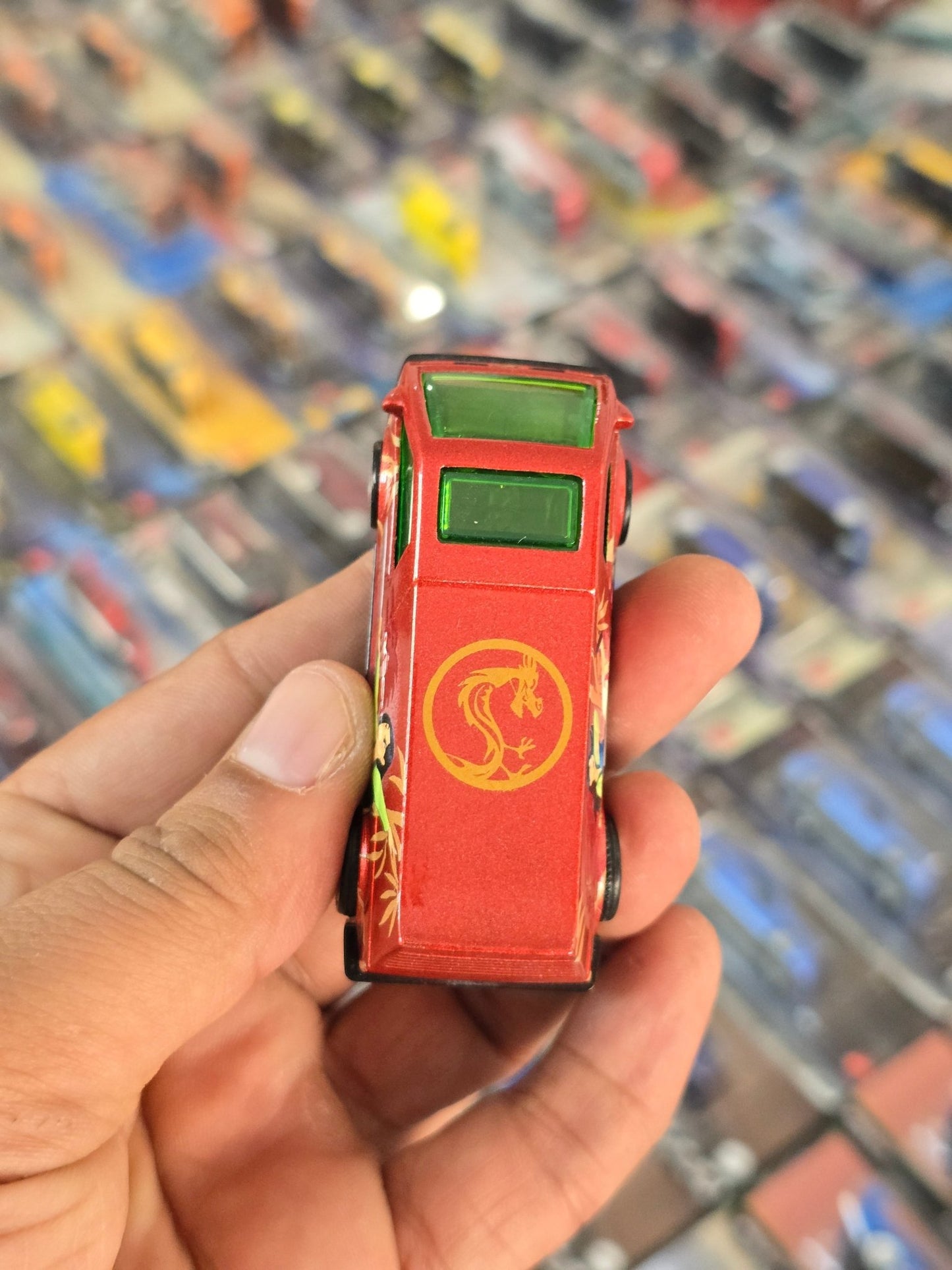 Hot Wheels Disney Pop Culture Mulan Van (Uncarded) - Kinder Logs