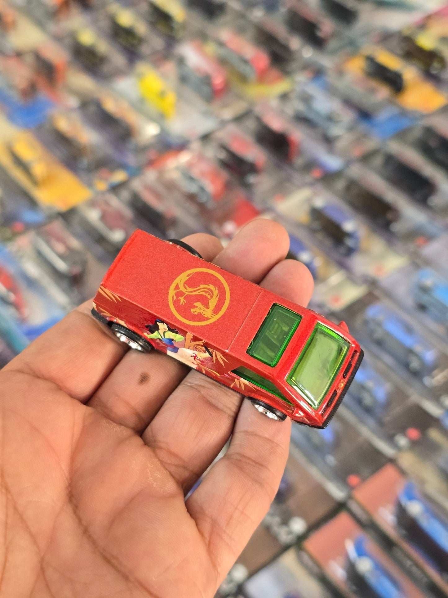 Hot Wheels Disney Pop Culture Mulan Van (Uncarded) - Kinder Logs