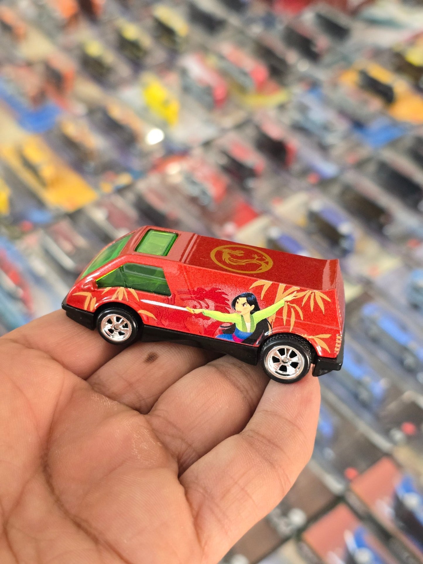 Hot Wheels Disney Pop Culture Mulan Van (Uncarded) - Kinder Logs
