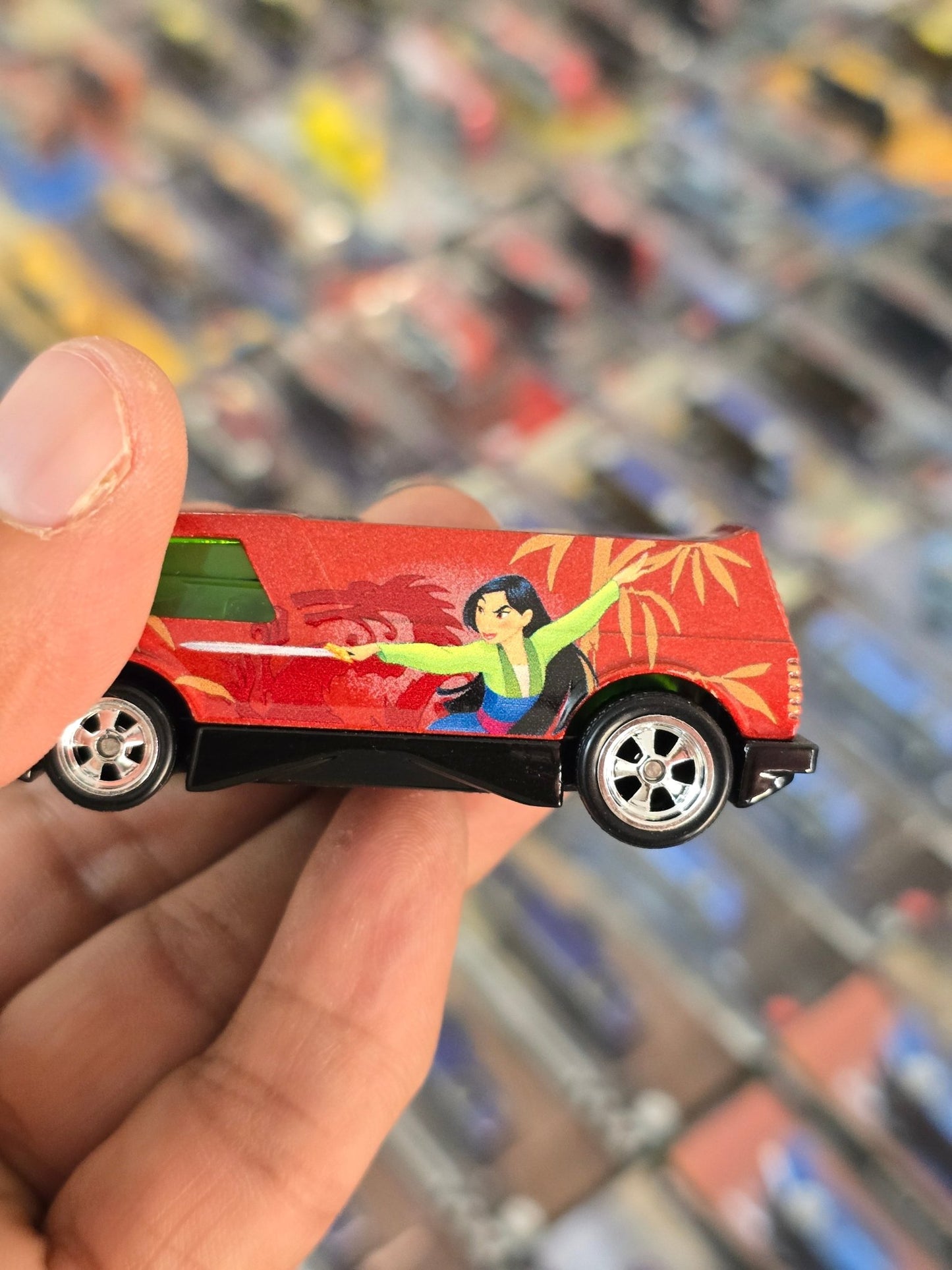 Hot Wheels Disney Pop Culture Mulan Van (Uncarded) - Kinder Logs