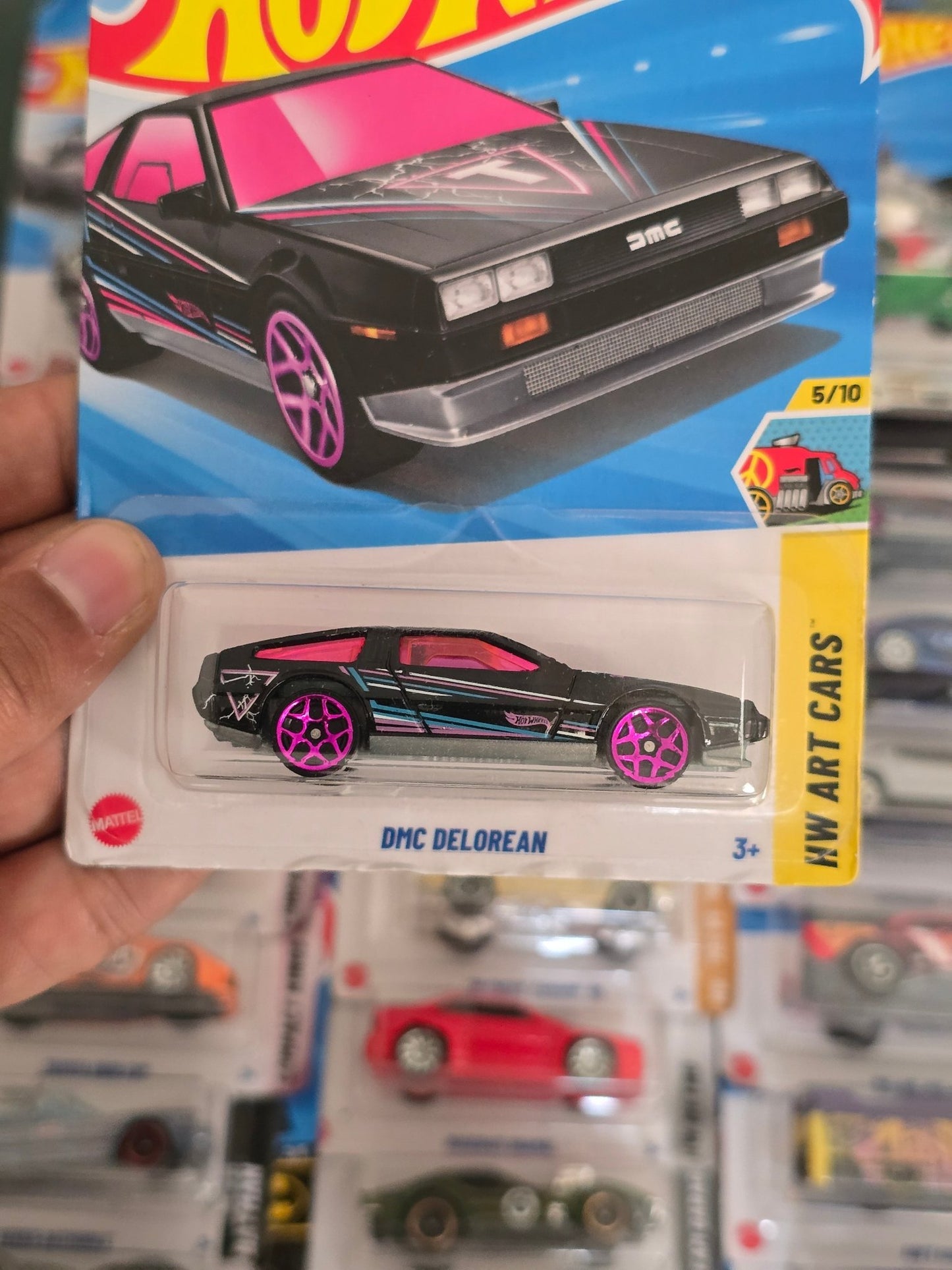 Hot Wheels DMC DeLorean - Black (Imported) - Kinder Logs