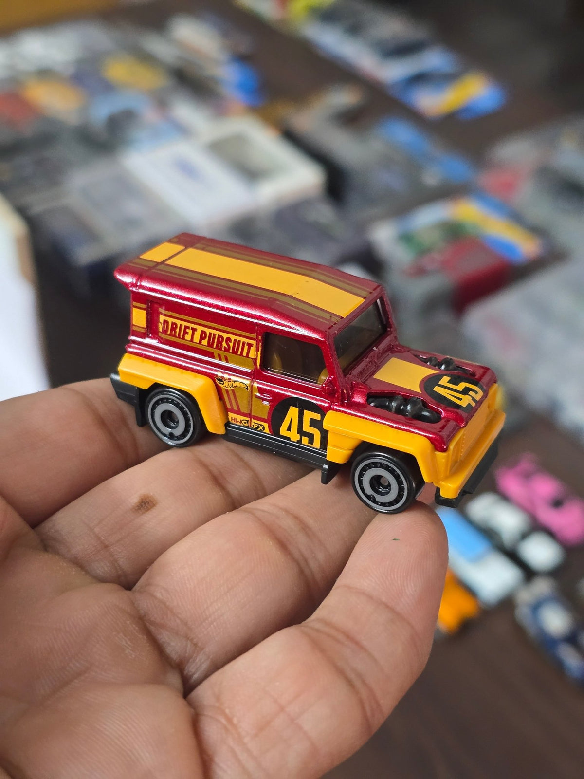 Hot Wheels Drift - Ender - Red (Uncarded - New) - Kinder Logs