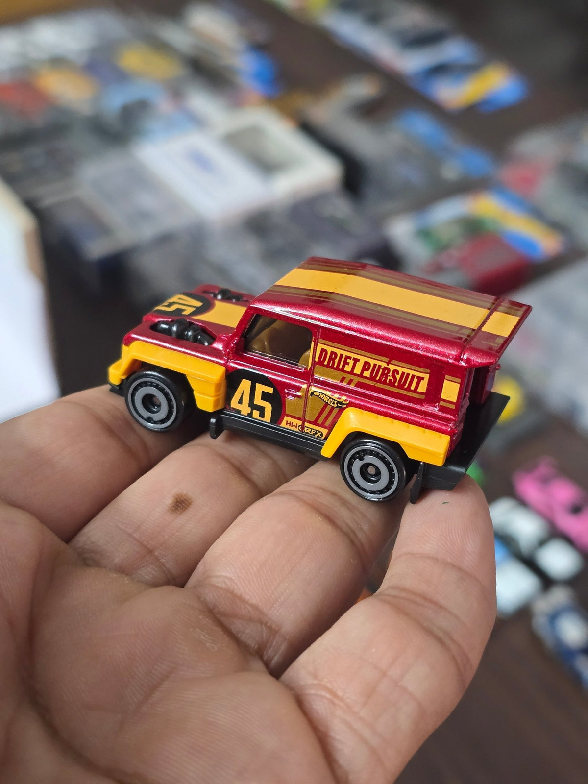 Hot Wheels Drift - Ender - Red (Uncarded - New) - Kinder Logs