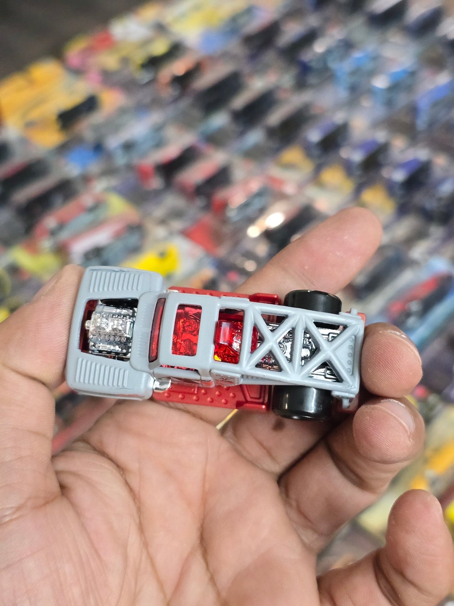 Hot Wheels Erikenstein Rod - Grey (Uncarded) - Kinder Logs