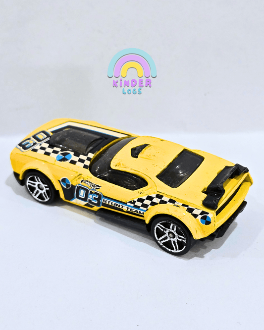 Hot Wheels Fast Fish - Yellow - 2012 Casting (Used Car) - Kinder Logs