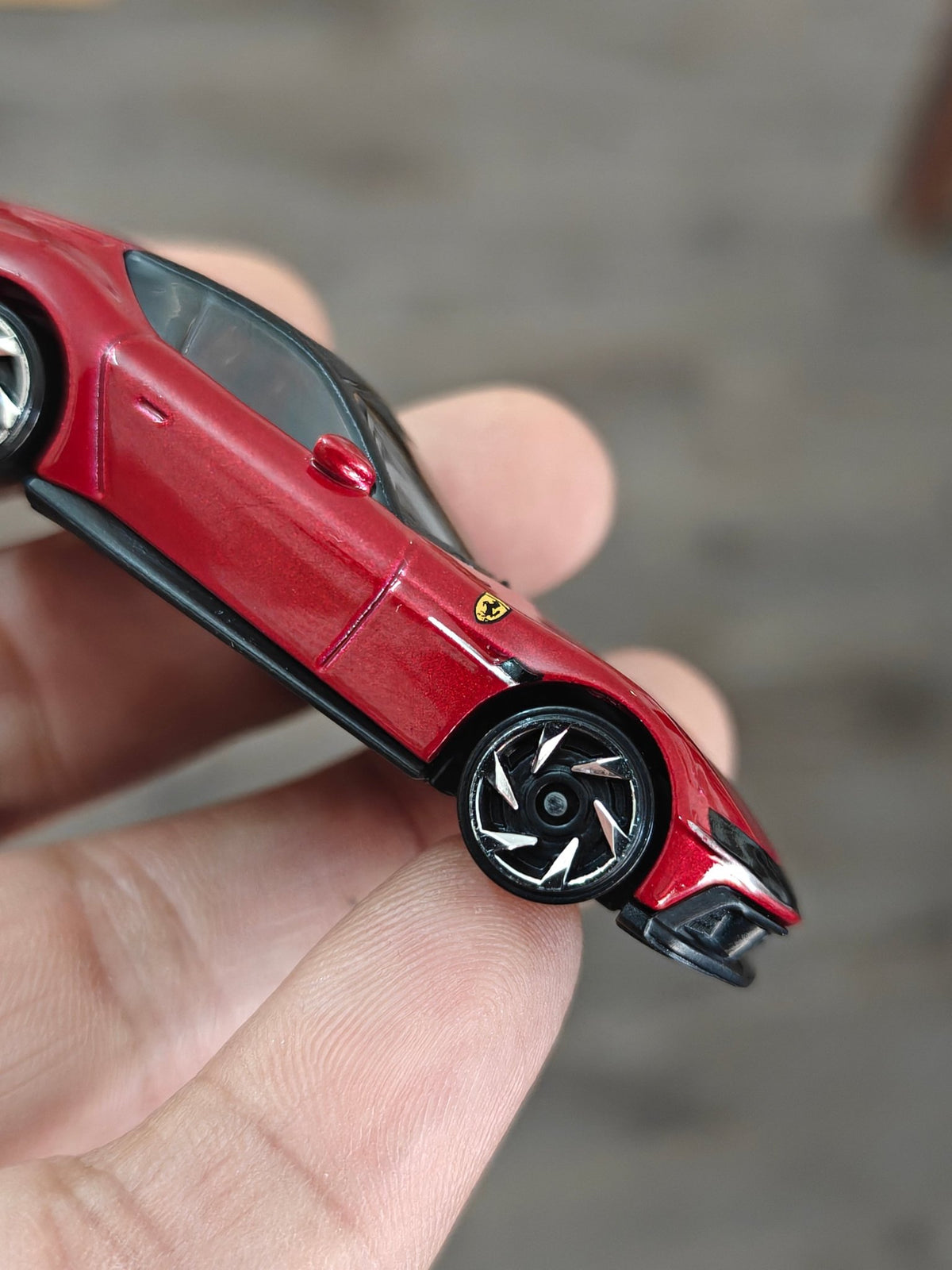 Hot Wheels Ferrari 12Cilindri - Red (Uncarded - New) - Kinder Logs