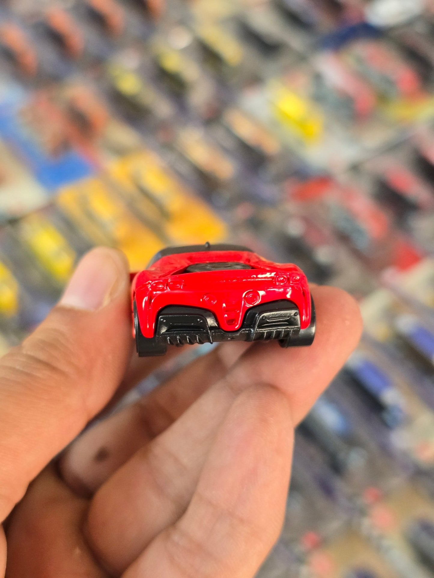 Hot Wheels Ferrari SF90 Stradale - Red (Uncarded) - Kinder Logs