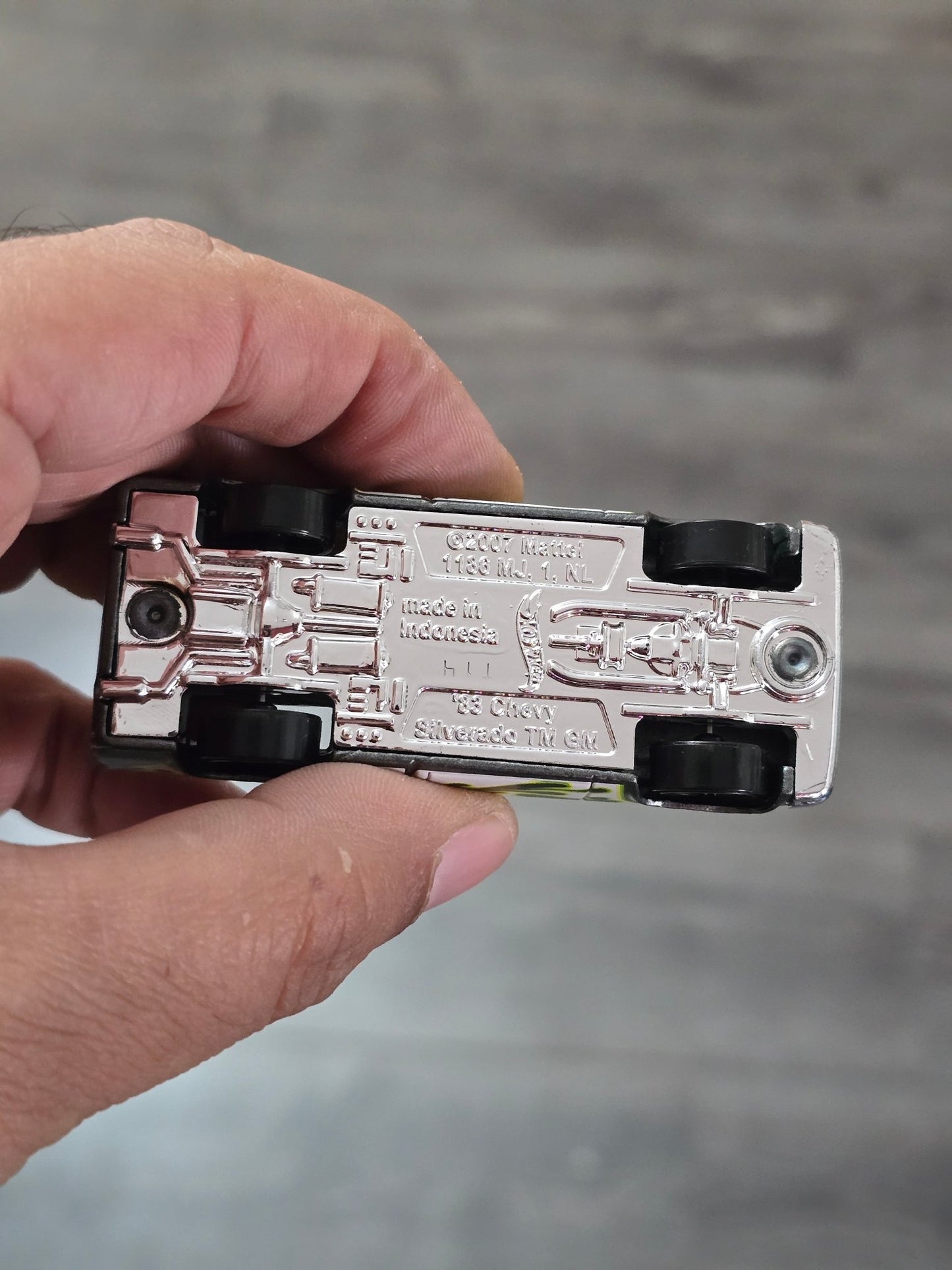 Hot Wheels Flames 1983 Chevy Silverado (Uncarded - New) - Kinder Logs