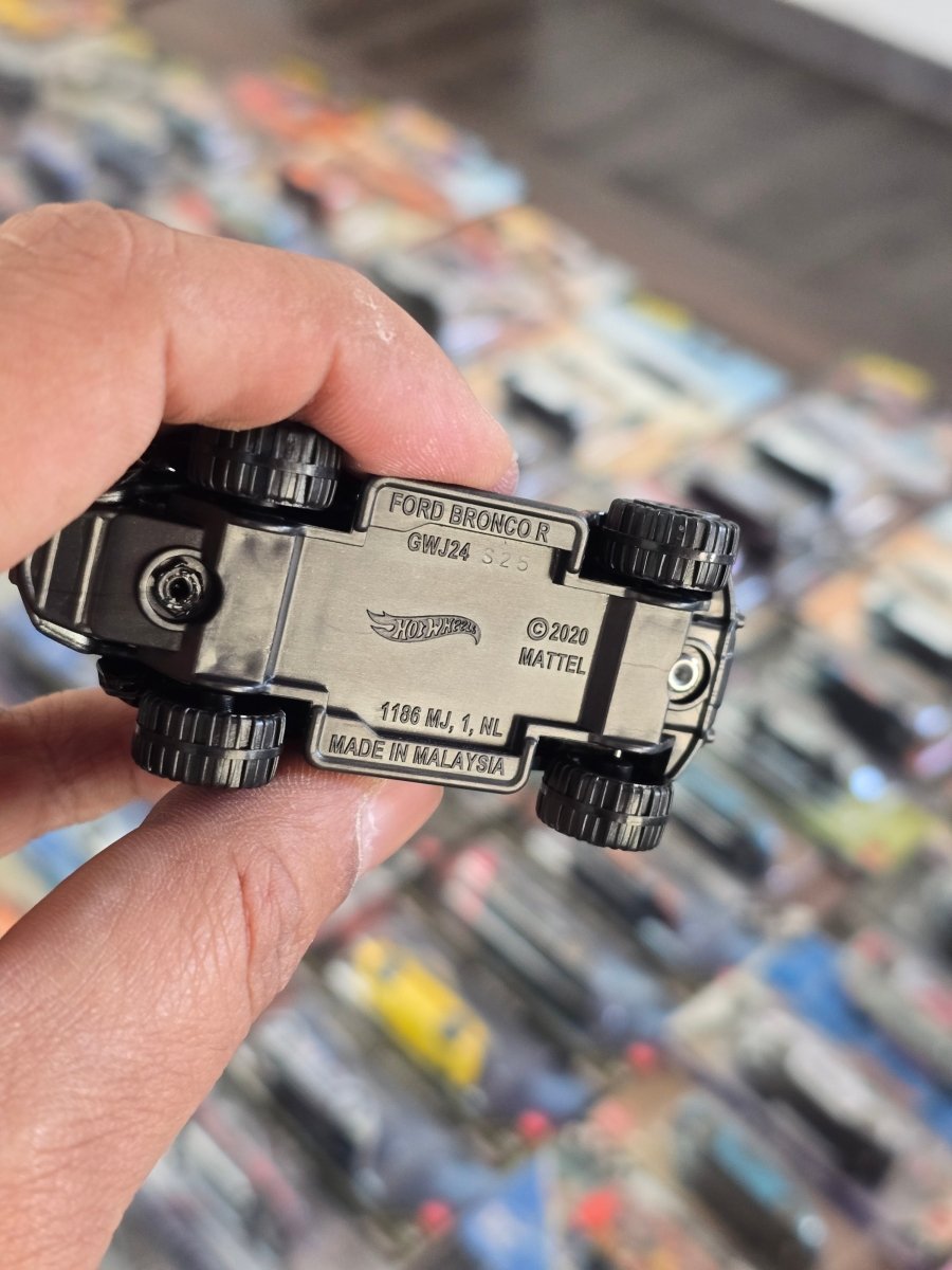 Hot Wheels Ford Bronco R - Kinder Logs