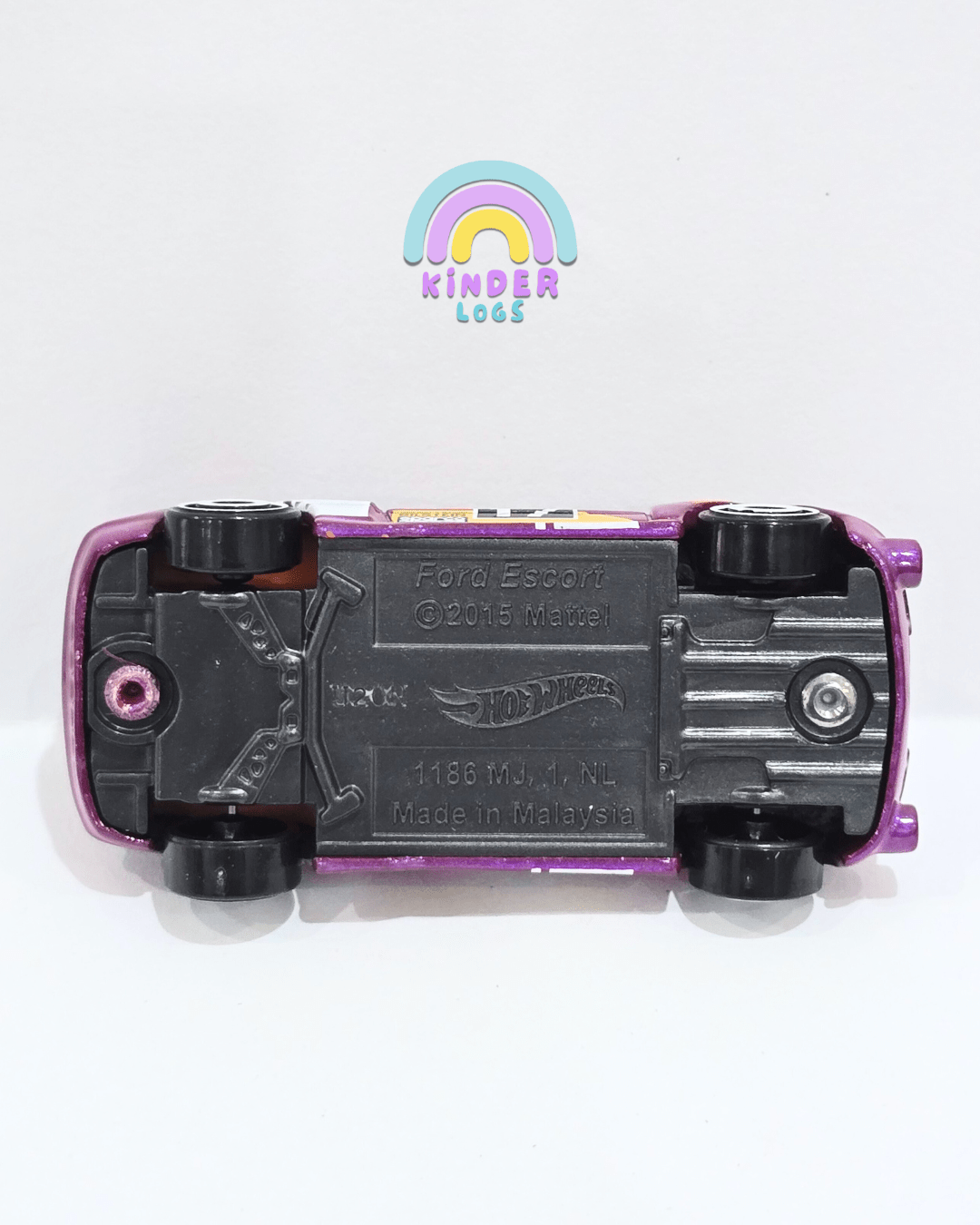Hot Wheels Ford Escort - Purple (Uncarded) - Kinder Logs