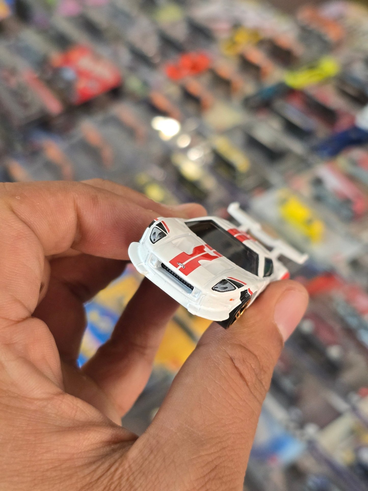 Hot Wheels Ford GT Borla Edition (Uncarded) - Kinder Logs