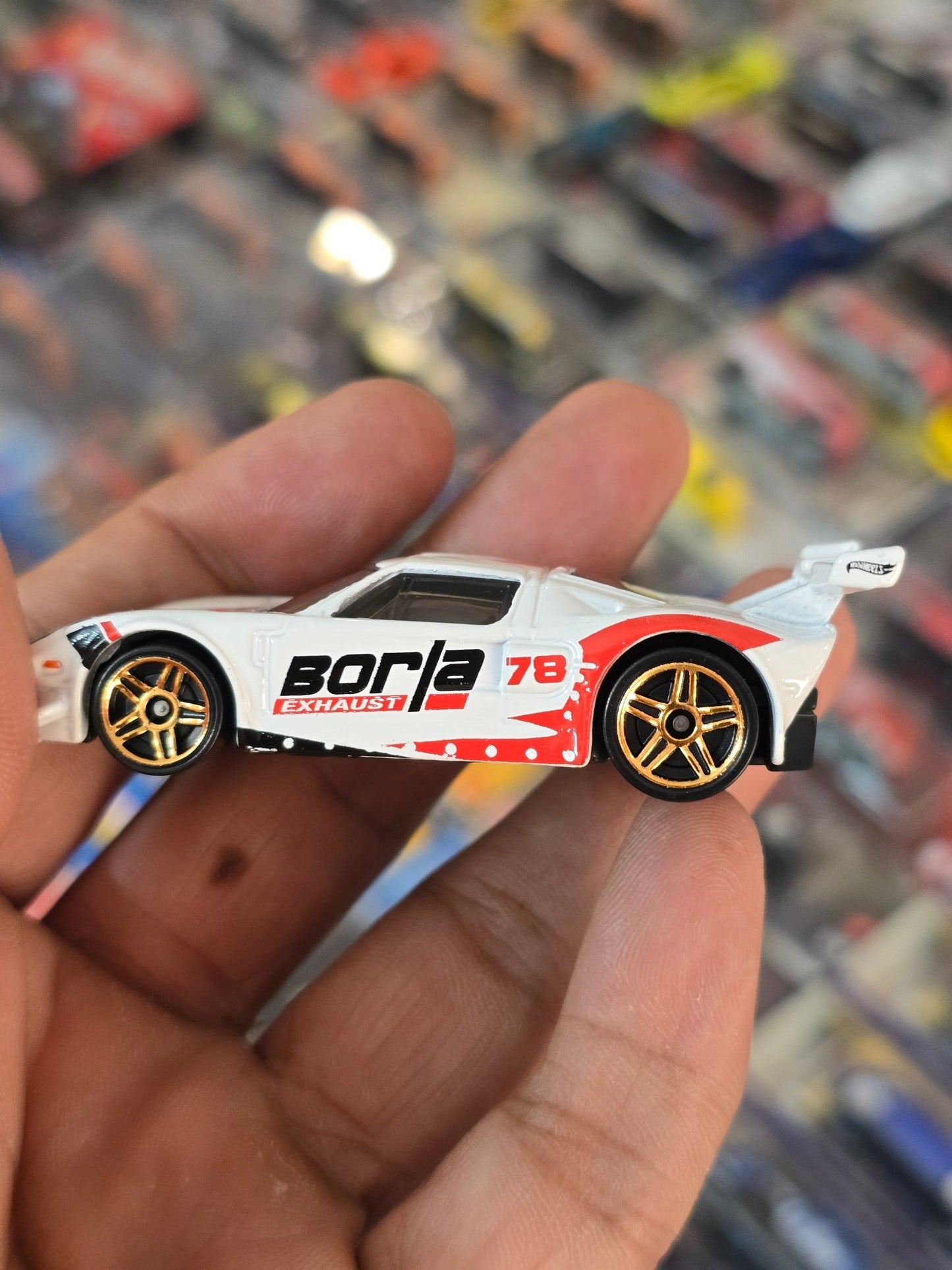 Hot Wheels Ford GT Borla Edition (Uncarded) - Kinder Logs