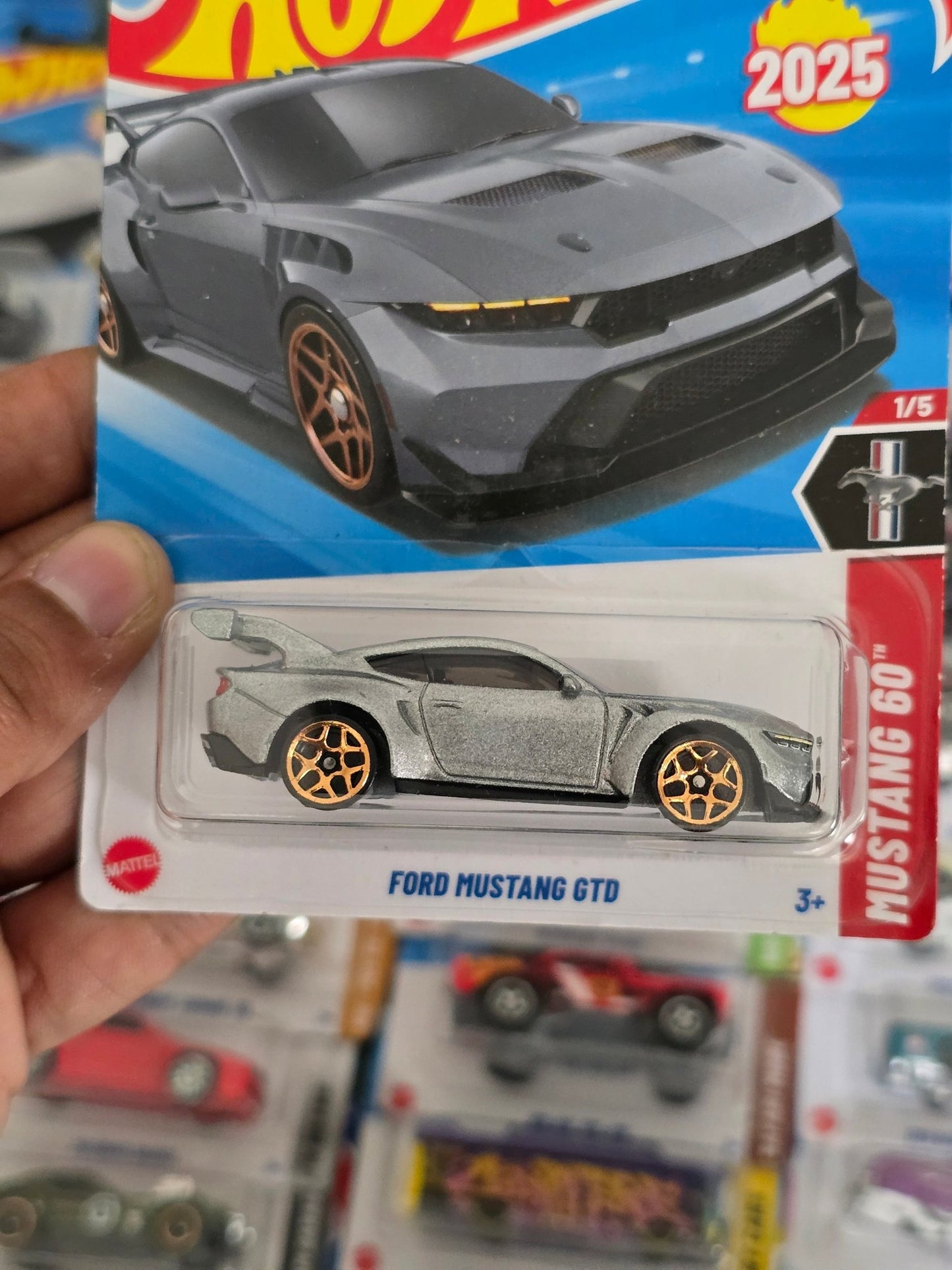 Hot Wheels Ford Mustang GTD (Imported) - Kinder Logs