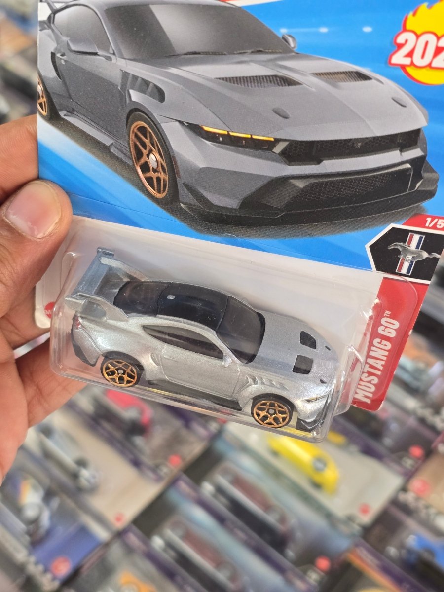 Hot Wheels Ford Mustang GTD (Imported) - Kinder Logs