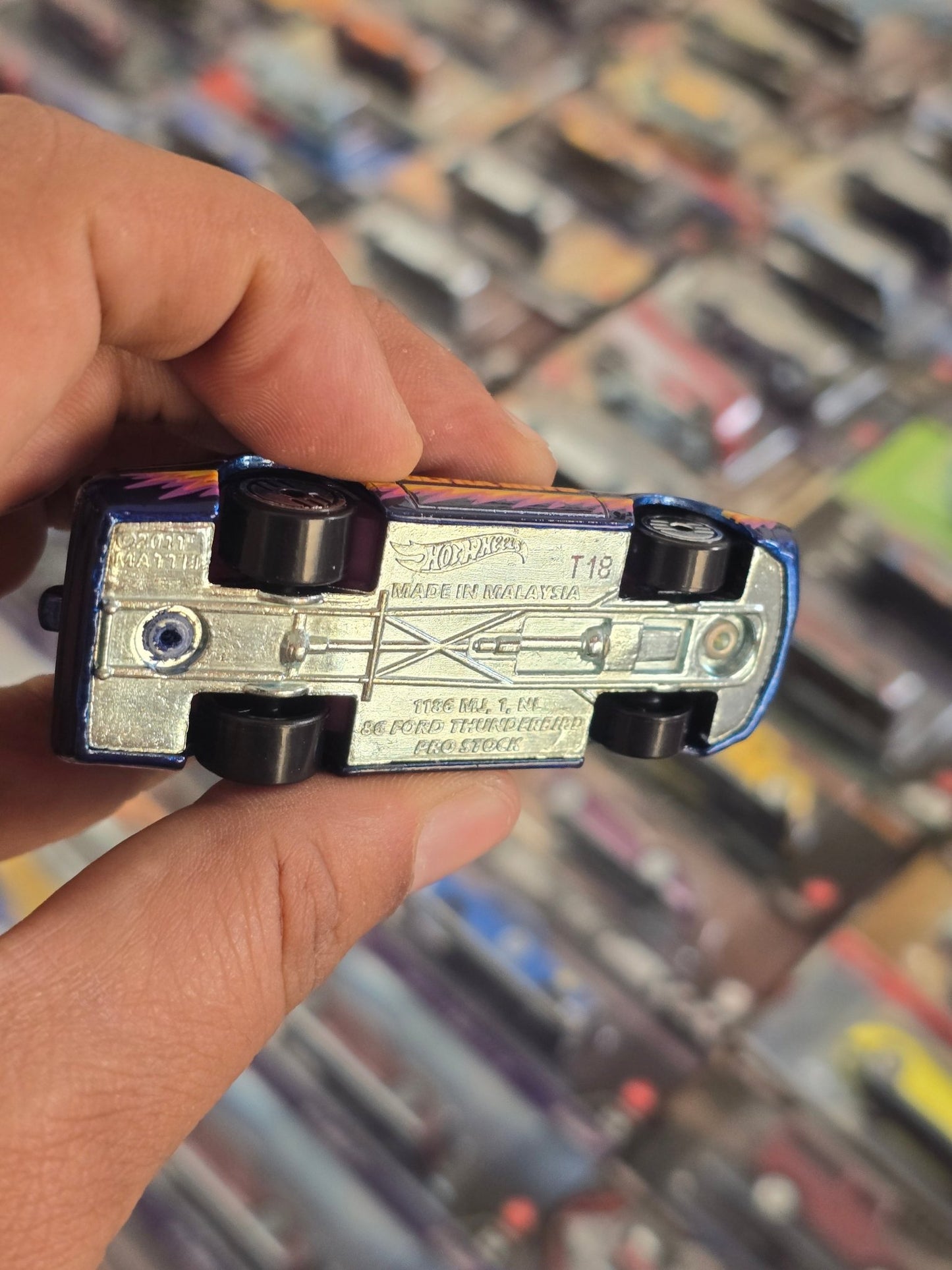 Hot Wheels Ford Thunderbird Pro Stock - Ultra Hots (Uncarded) - Kinder Logs