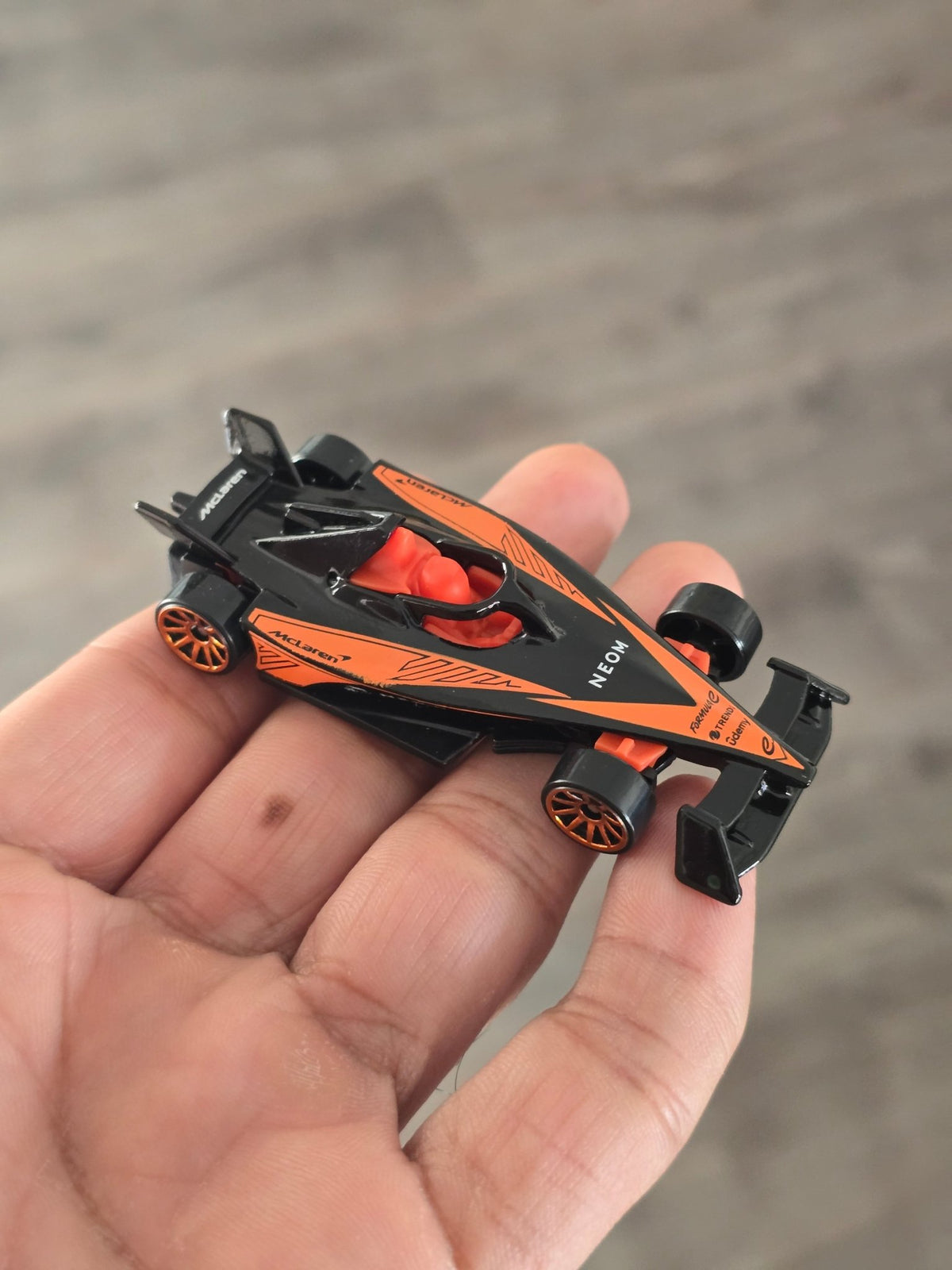 Hot Wheels Formula E Gen 3 McLaren Edition (Uncarded - New) - Kinder Logs