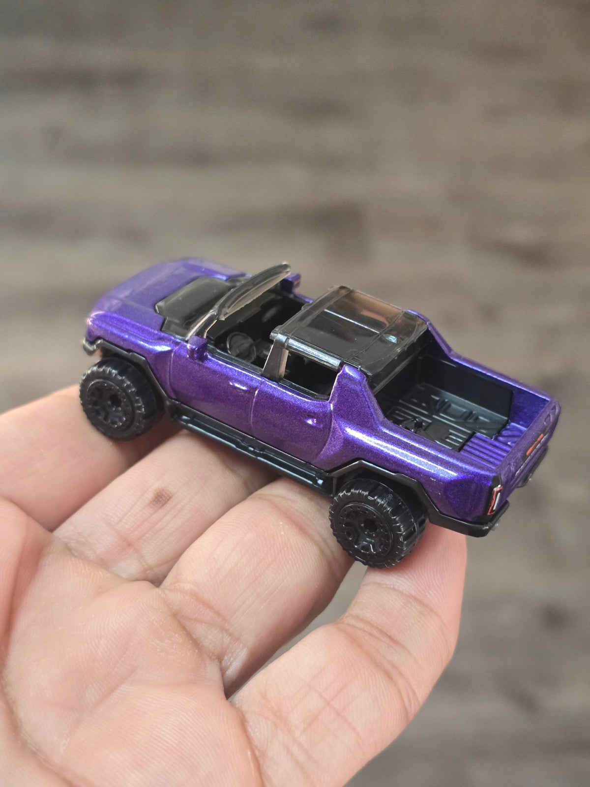 Hot Wheels GMC Hummer EV - Purple (Uncarded - New) - Kinder Logs