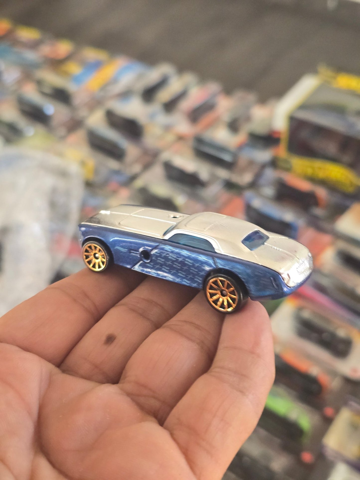 Hot Wheels Hi - Roller II - Blue (Uncarded) - Kinder Logs
