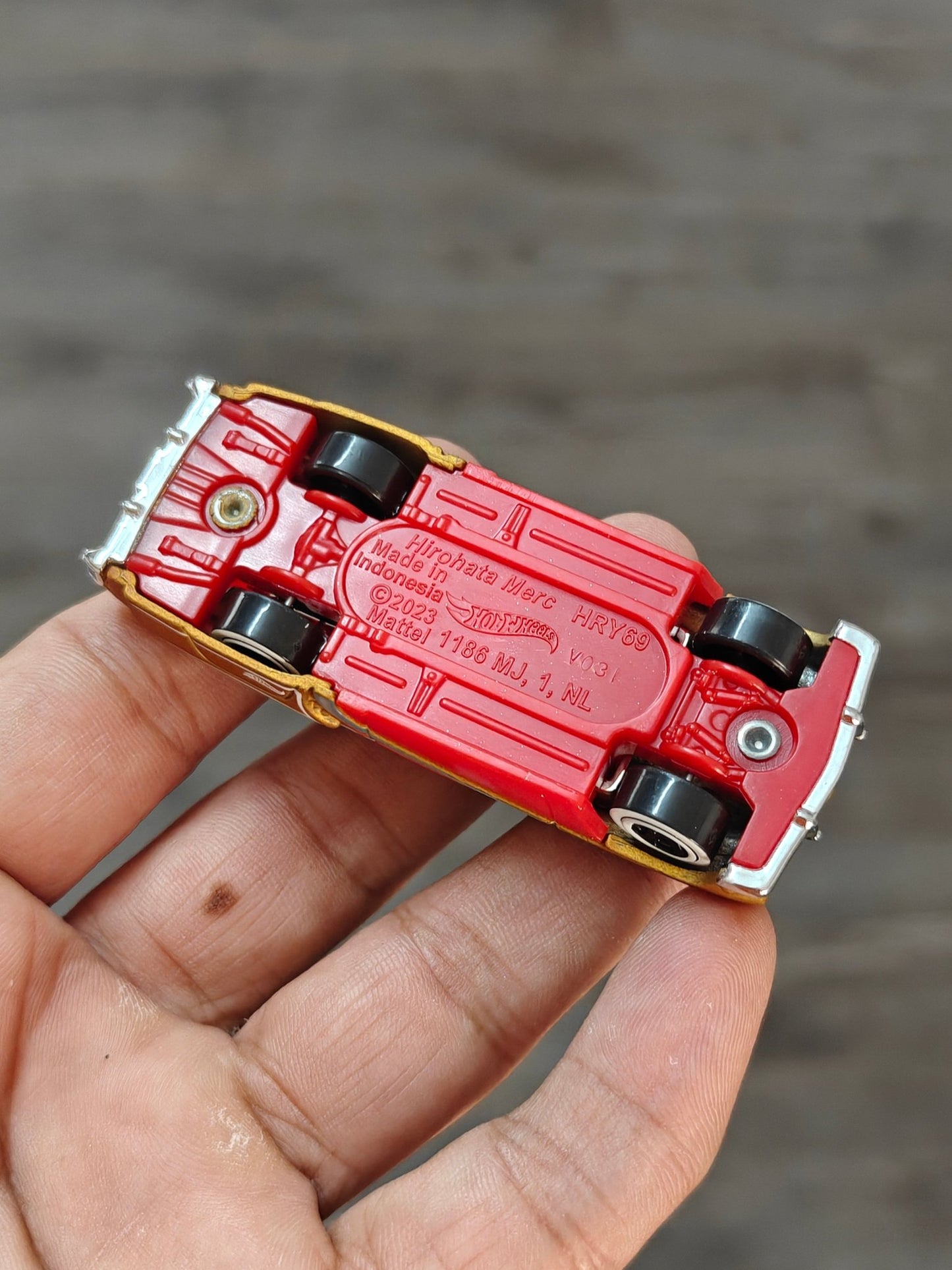 Hot Wheels Hirohata Merc - Matte Gold (Uncarded - New) - Kinder Logs