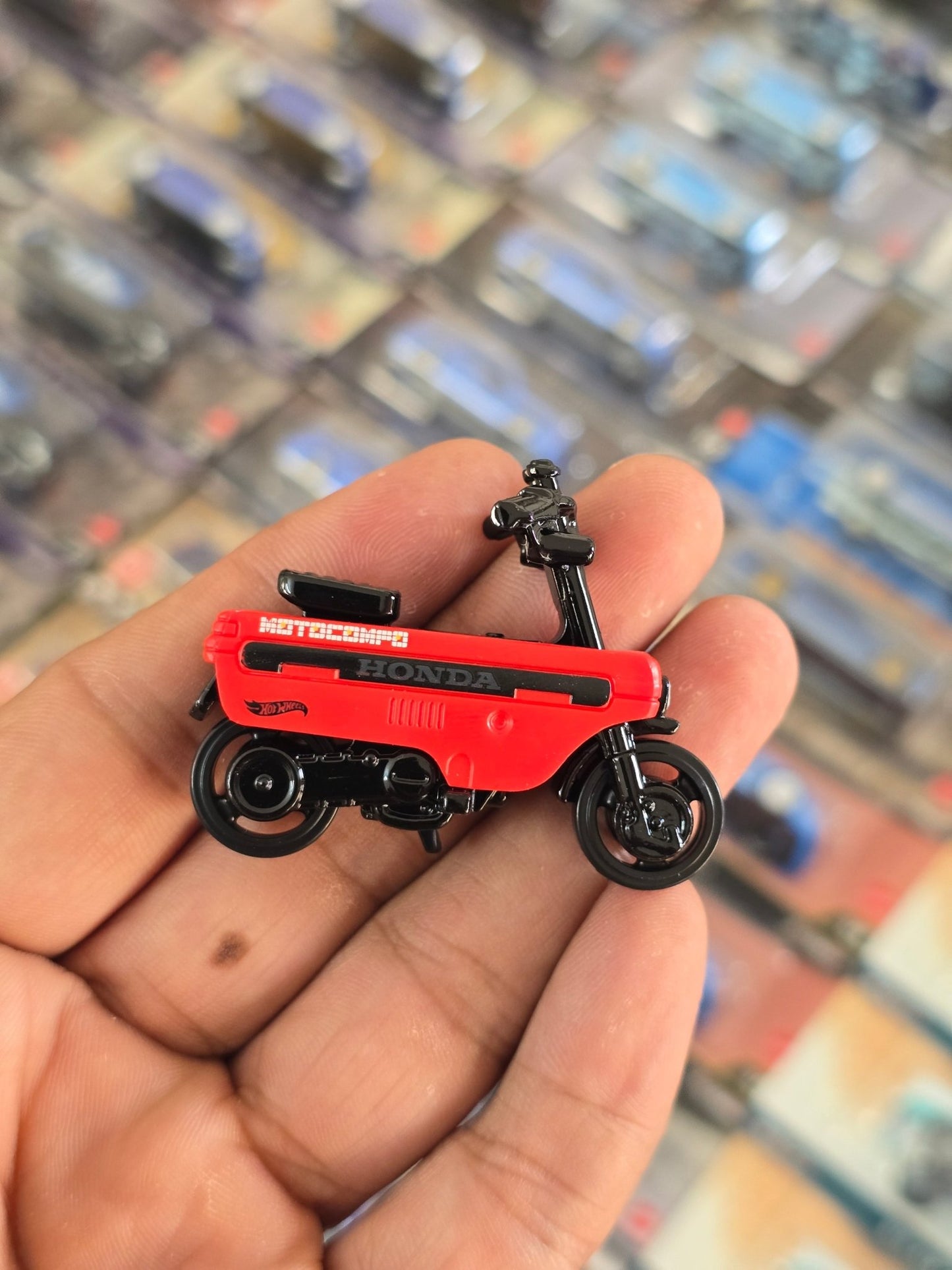 Hot Wheels Honda Motocompo - Red (Uncarded) - Kinder Logs