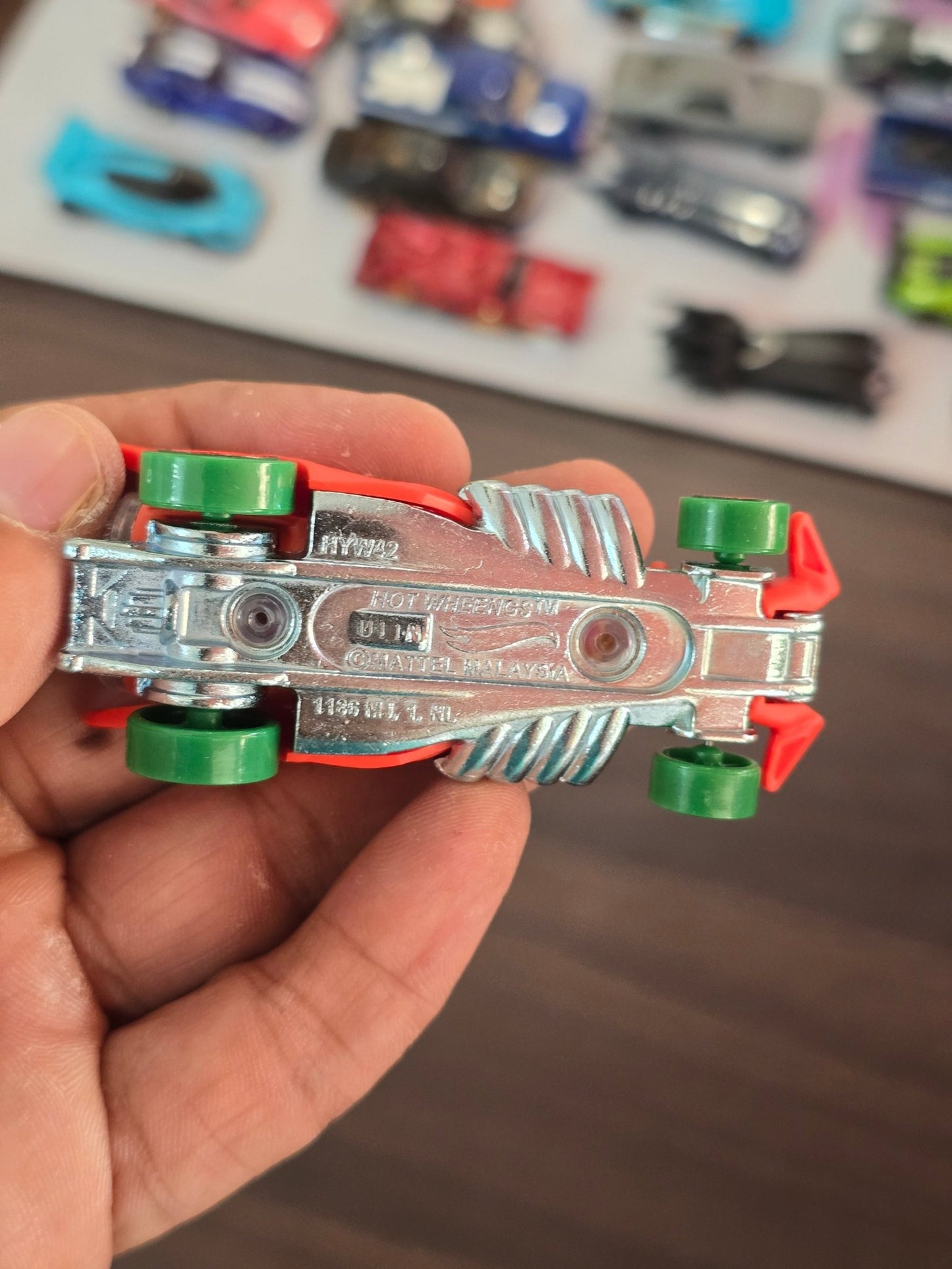 Hot Wheels Hot Wheengs Sauce Bottle Car (Uncarded) - Kinder Logs