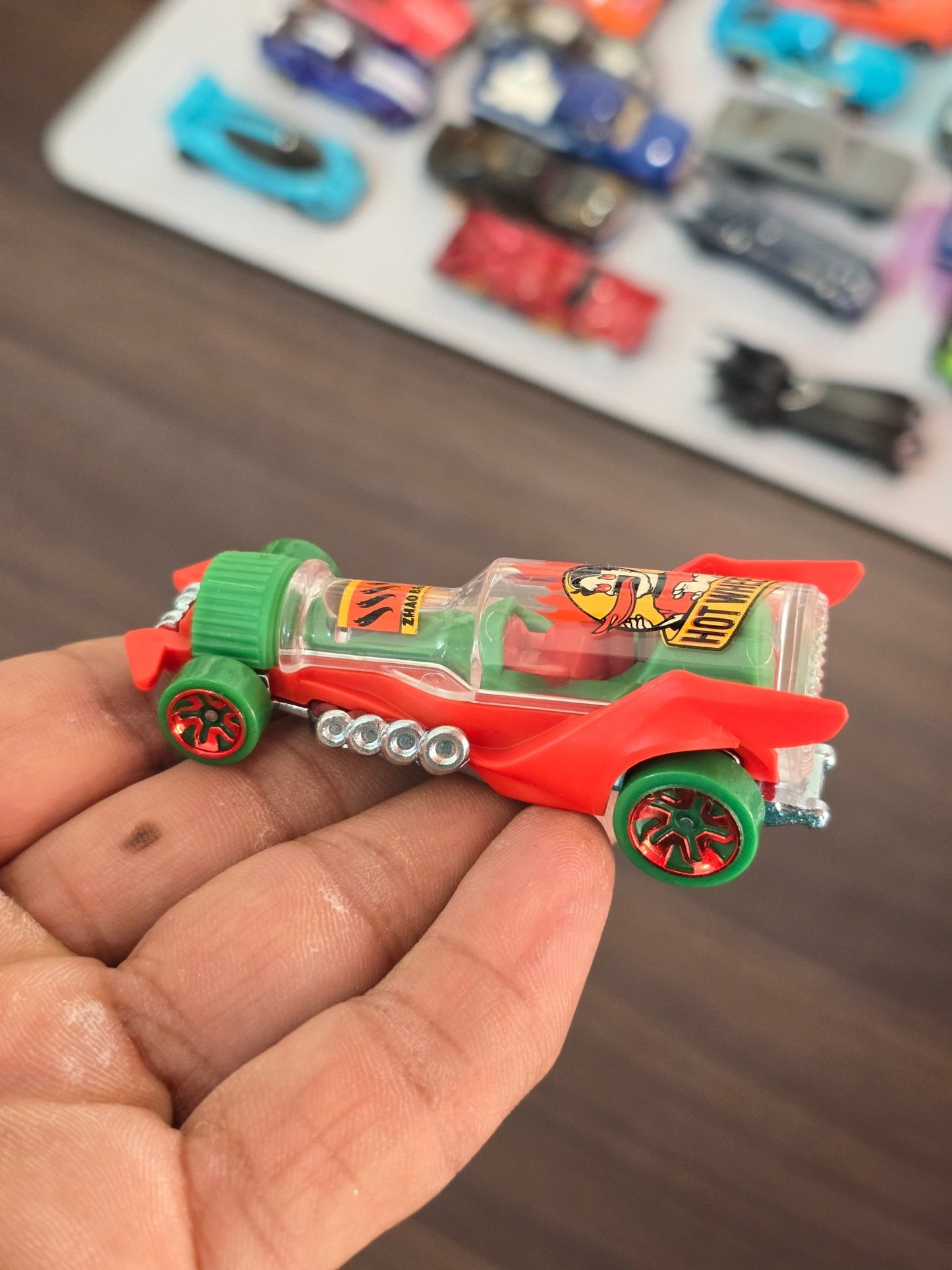 Hot Wheels Hot Wheengs Sauce Bottle Car (Uncarded) - Kinder Logs