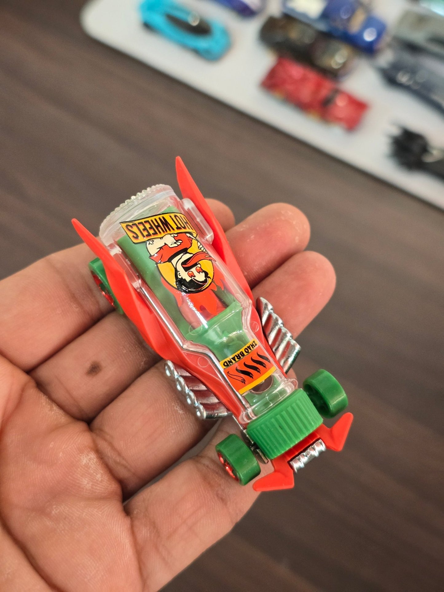 Hot Wheels Hot Wheengs Sauce Bottle Car (Uncarded) - Kinder Logs