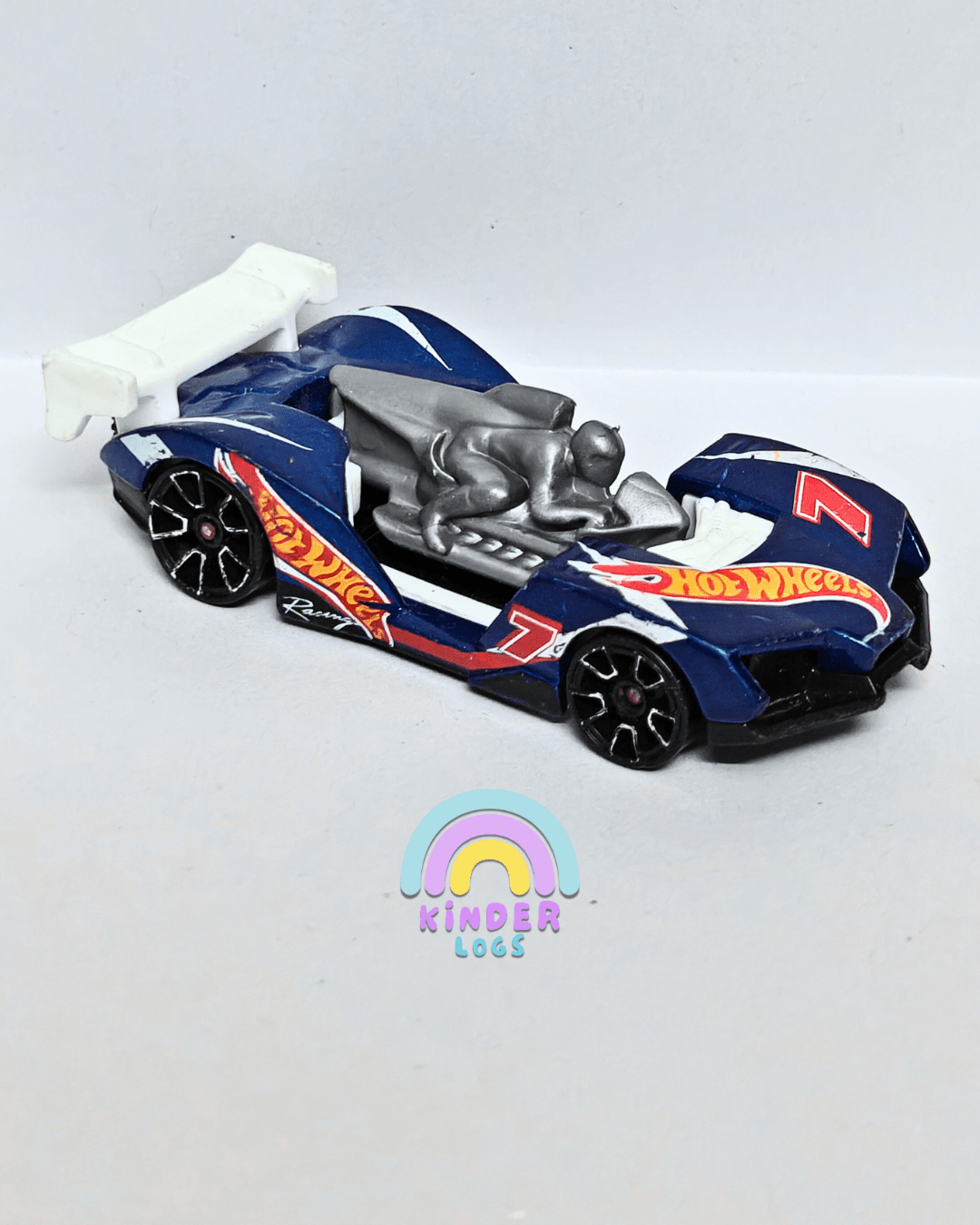 Hot Wheels Imparable - Blue (Pre - Owned Car) - Kinder Logs