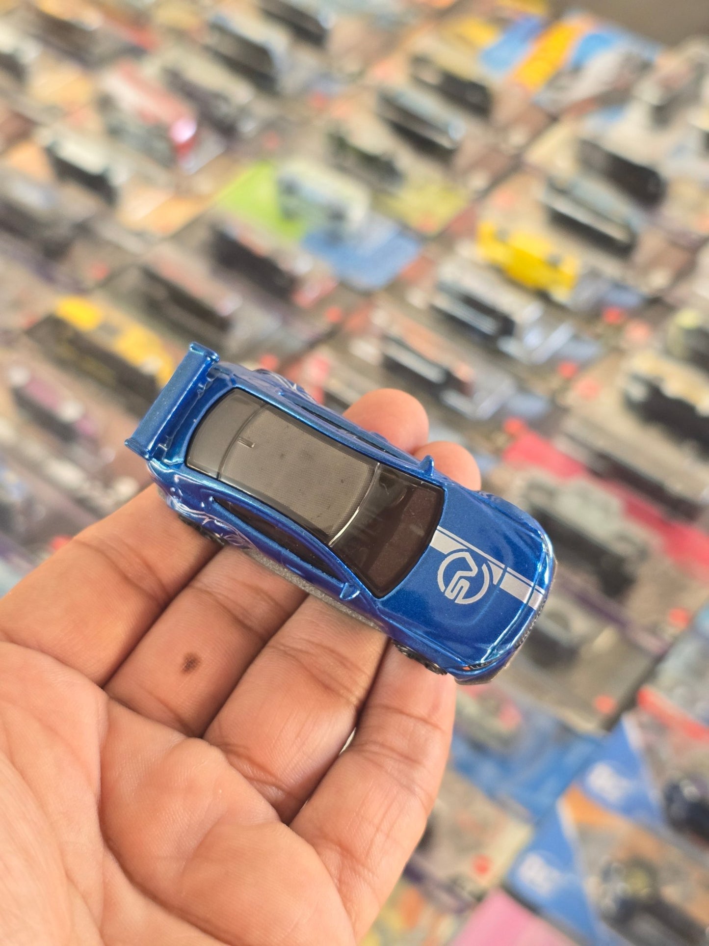 Hot Wheels Jaguar XE SV Project 8 - Fast And Furious (Uncarded) - Kinder Logs