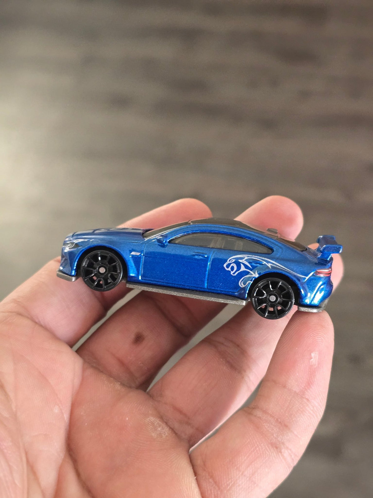Hot Wheels Jaguar XE SV Project 8 - Fast And Furious (Uncarded - New) - Kinder Logs