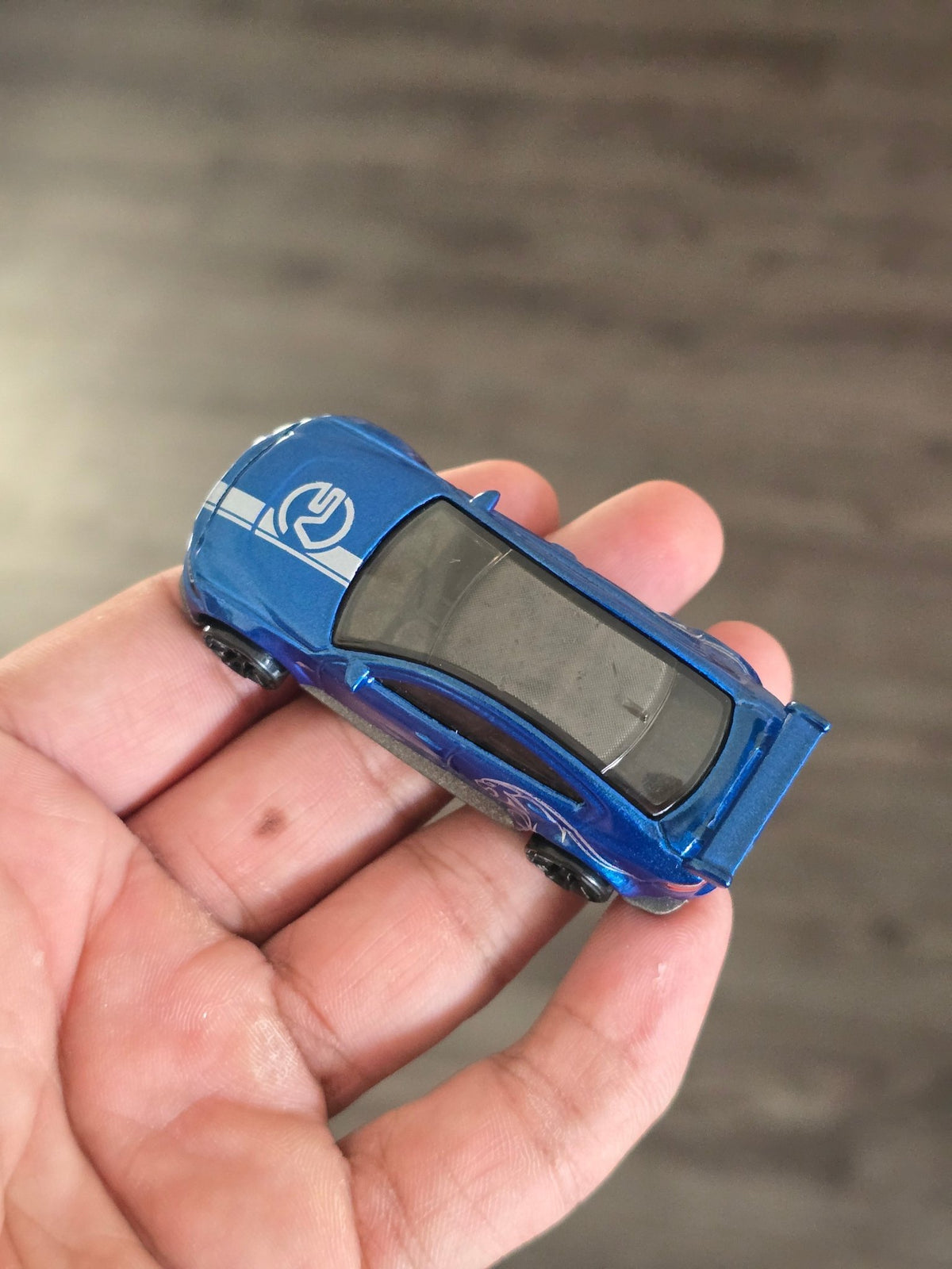 Hot Wheels Jaguar XE SV Project 8 - Fast And Furious (Uncarded - New) - Kinder Logs