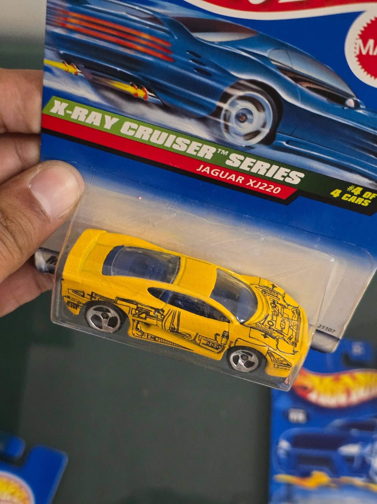 Hot Wheels Jaguar XJ220 (Yellow) - X - Ray Cruiser Series - Kinder Logs