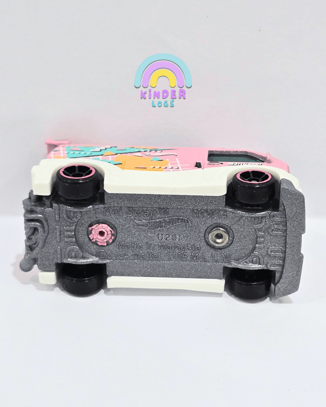 Hot Wheels Kei Swap - Pink (Uncarded) - Kinder Logs