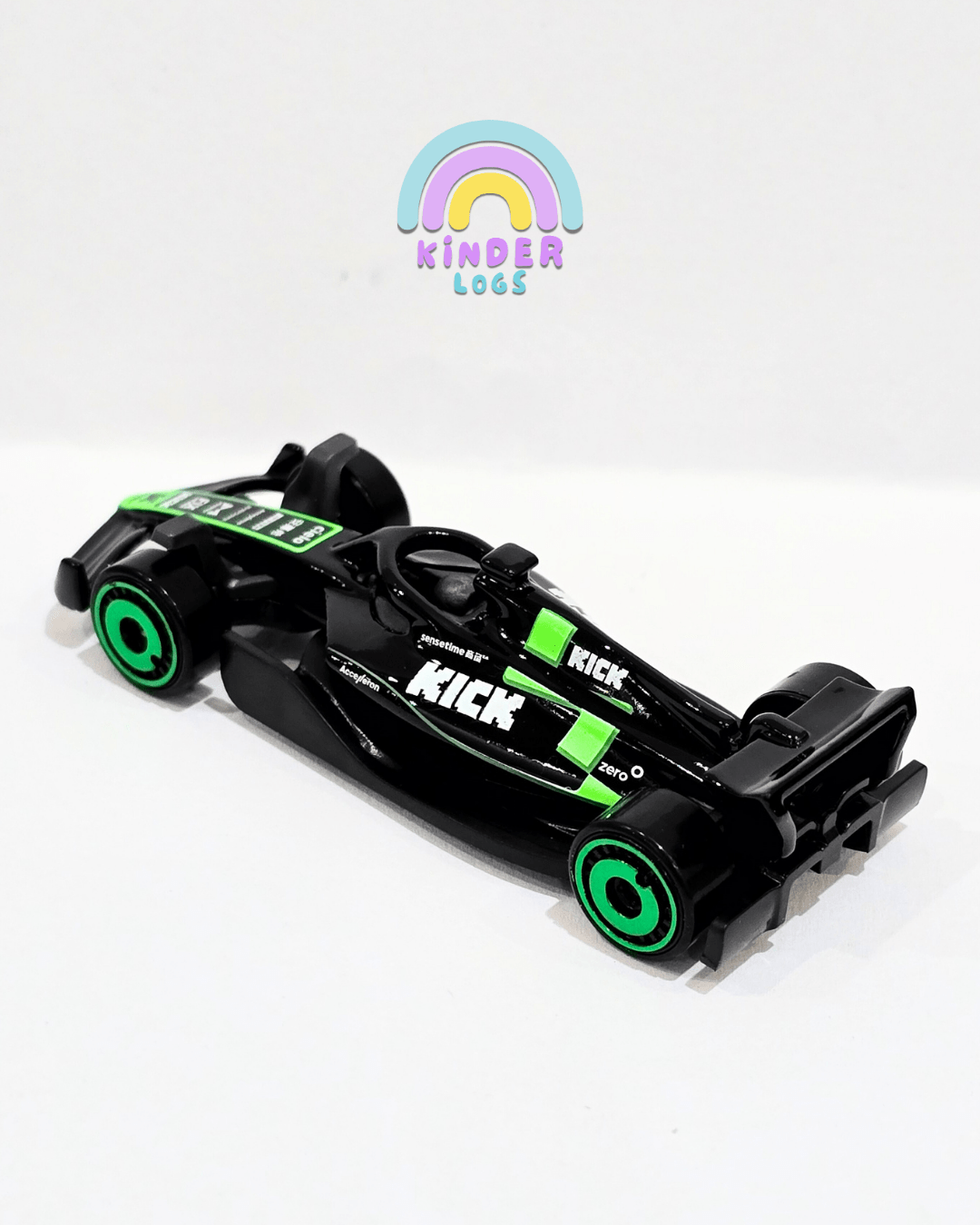 Hot Wheels Kick Sauber F1 Team Car (Uncarded) - Kinder Logs