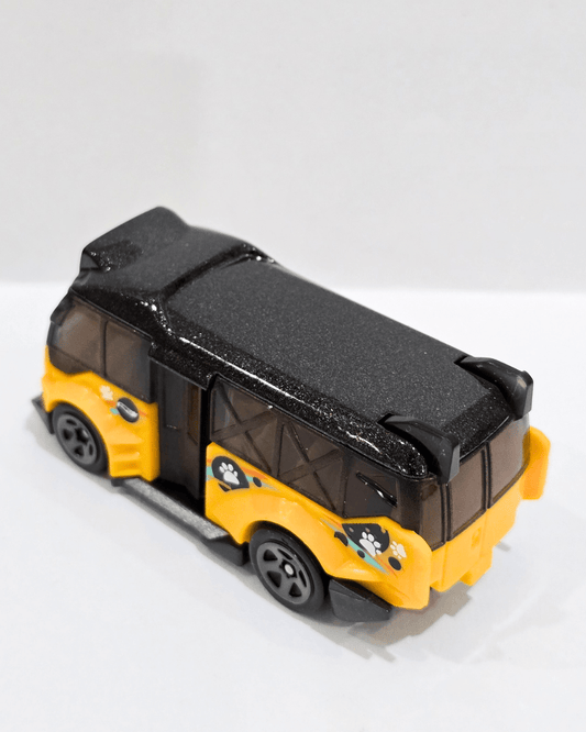 Hot Wheels Kowloon'D Hypervan - Yellow (Uncarded) - Kinder Logs