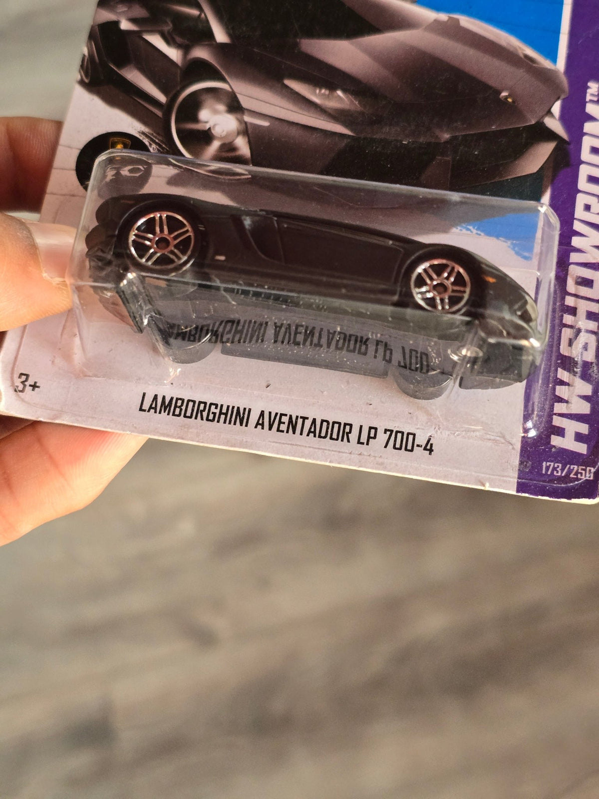 Hot Wheels Lamborghini Aventador LP700 - 4 - Black (2012 Imported) - Kinder Logs