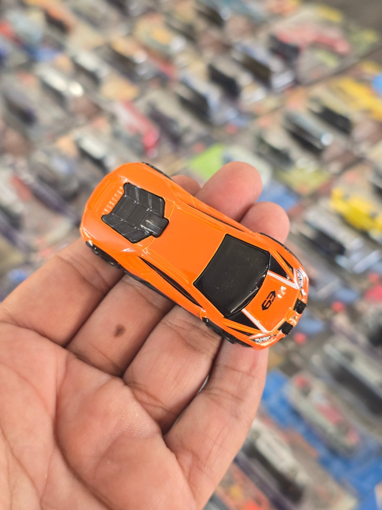 Hot Wheels Lamborghini Huracan Sterrato (Uncarded) - Kinder Logs