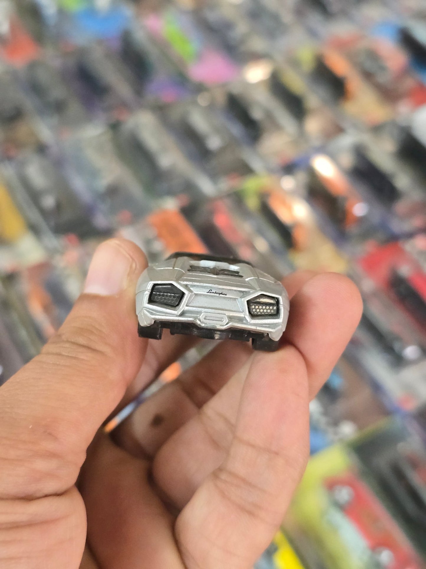 Hot Wheels Lamborghini Reventon Roadster - Silver (Used Car) - Kinder Logs