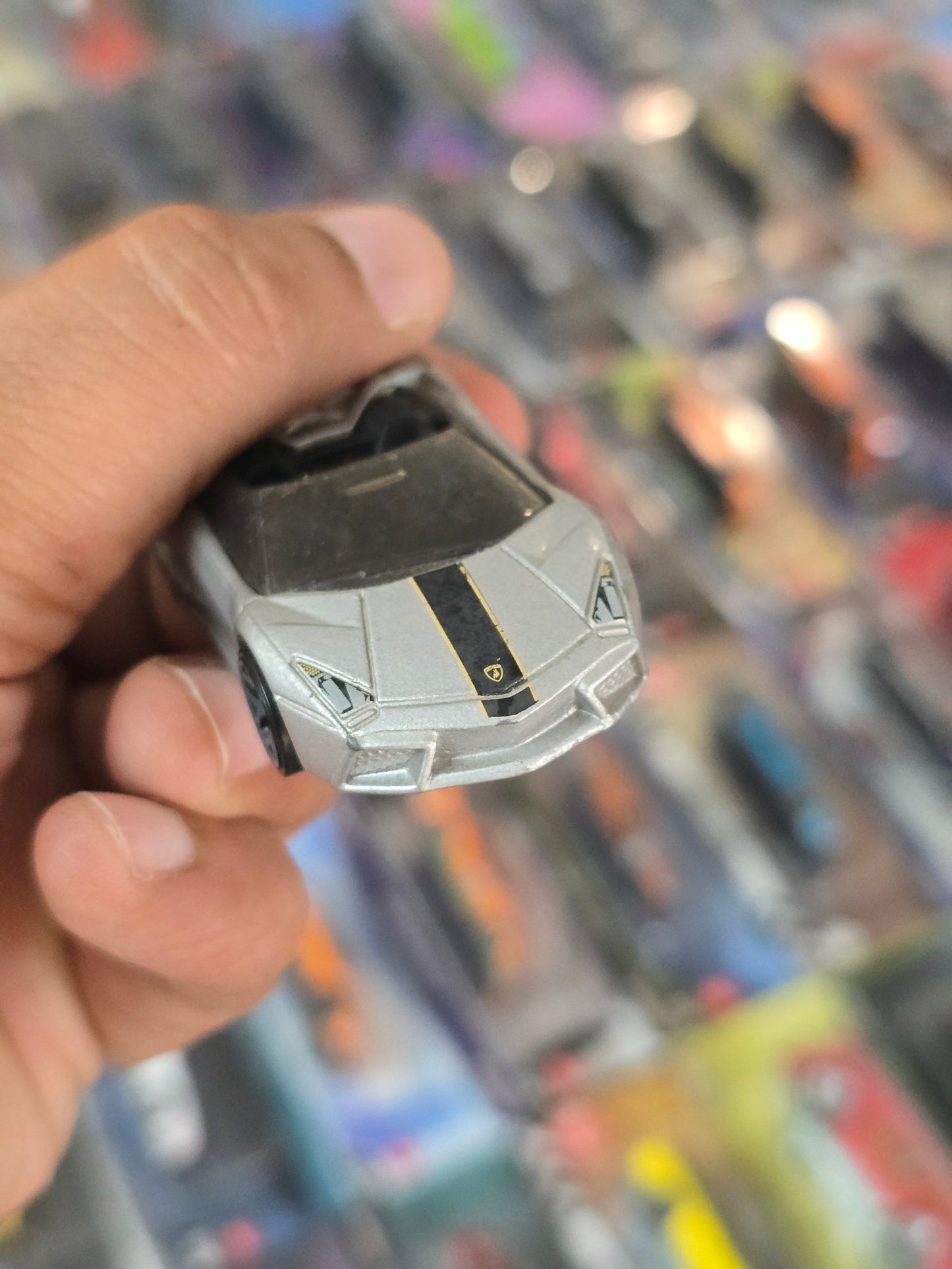 Hot Wheels Lamborghini Reventon Roadster - Silver (Used Car) - Kinder Logs