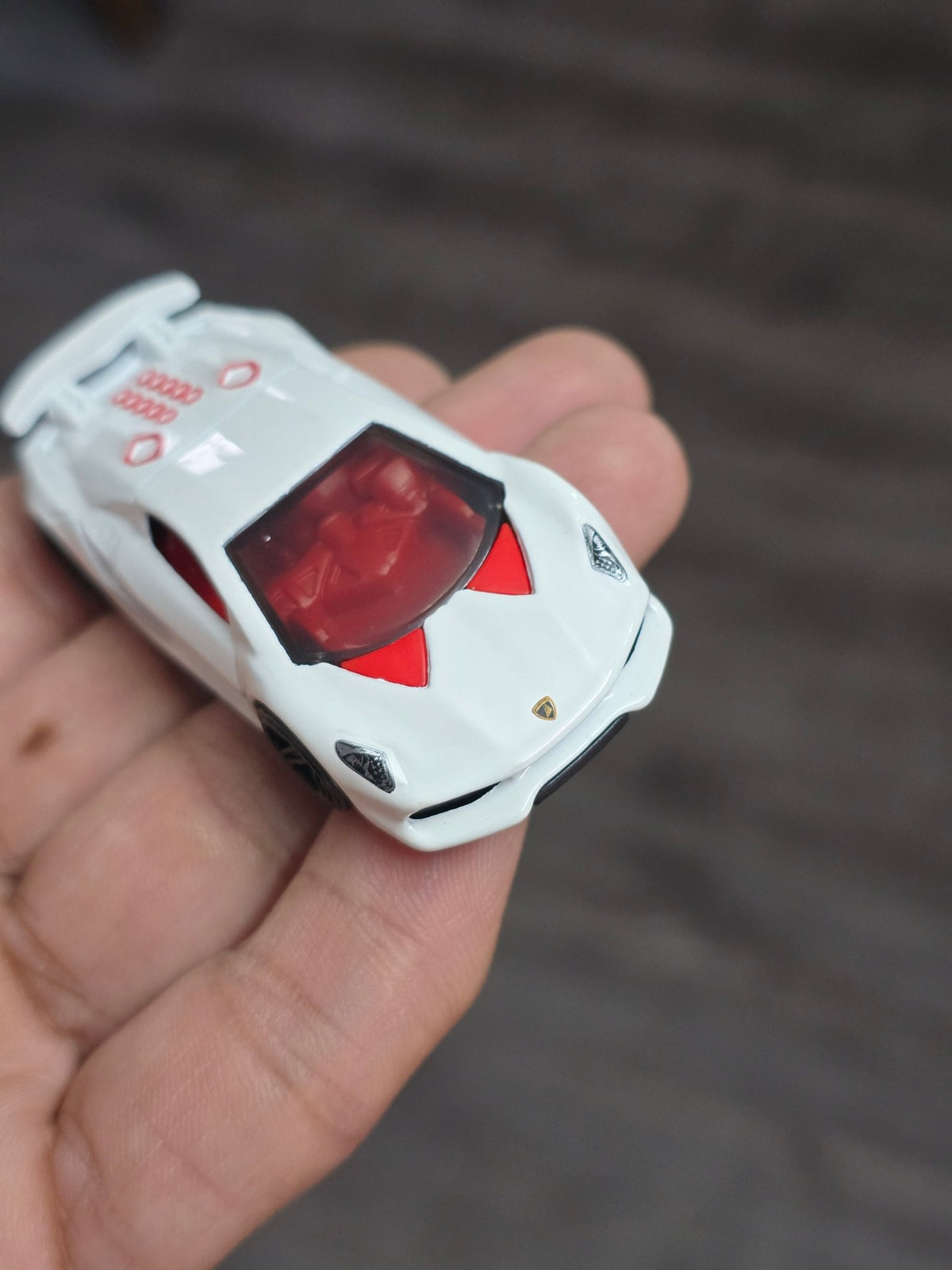 Hot Wheels Lamborghini Sesto Elemento - White (Uncarded - New) - Kinder Logs