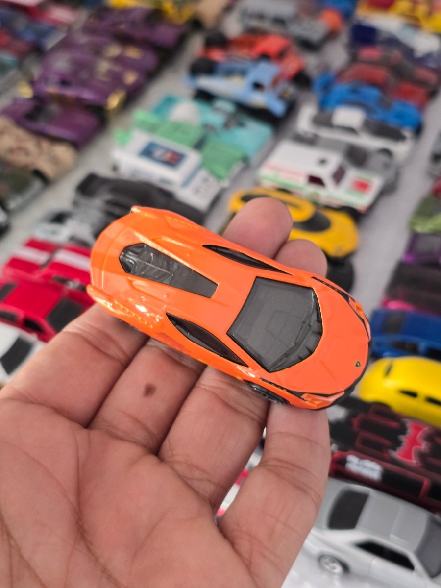 Hot Wheels Lamborghini Sian FKP 37 (Uncarded) - Kinder Logs