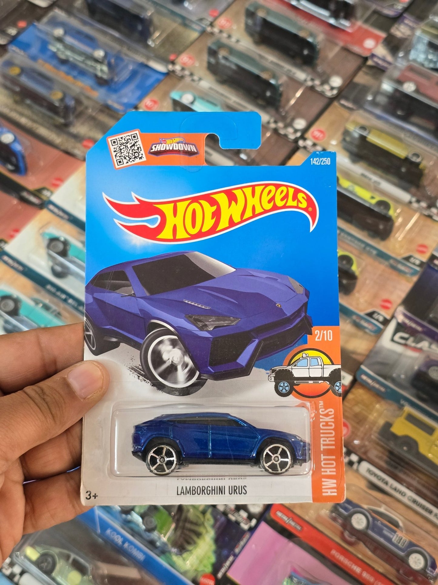Hot Wheels Lamborghini Urus - Blue (Imported) - Kinder Logs