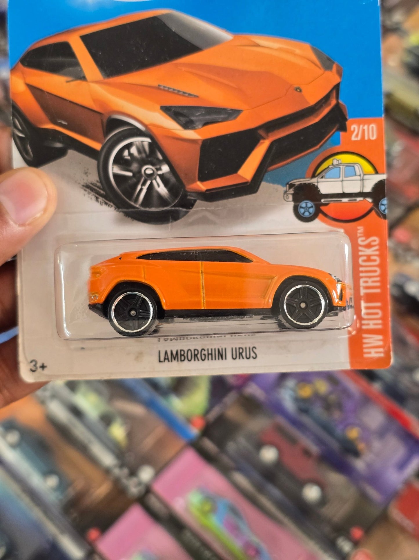 Hot Wheels Lamborghini Urus - Orange (Imported) - Kinder Logs