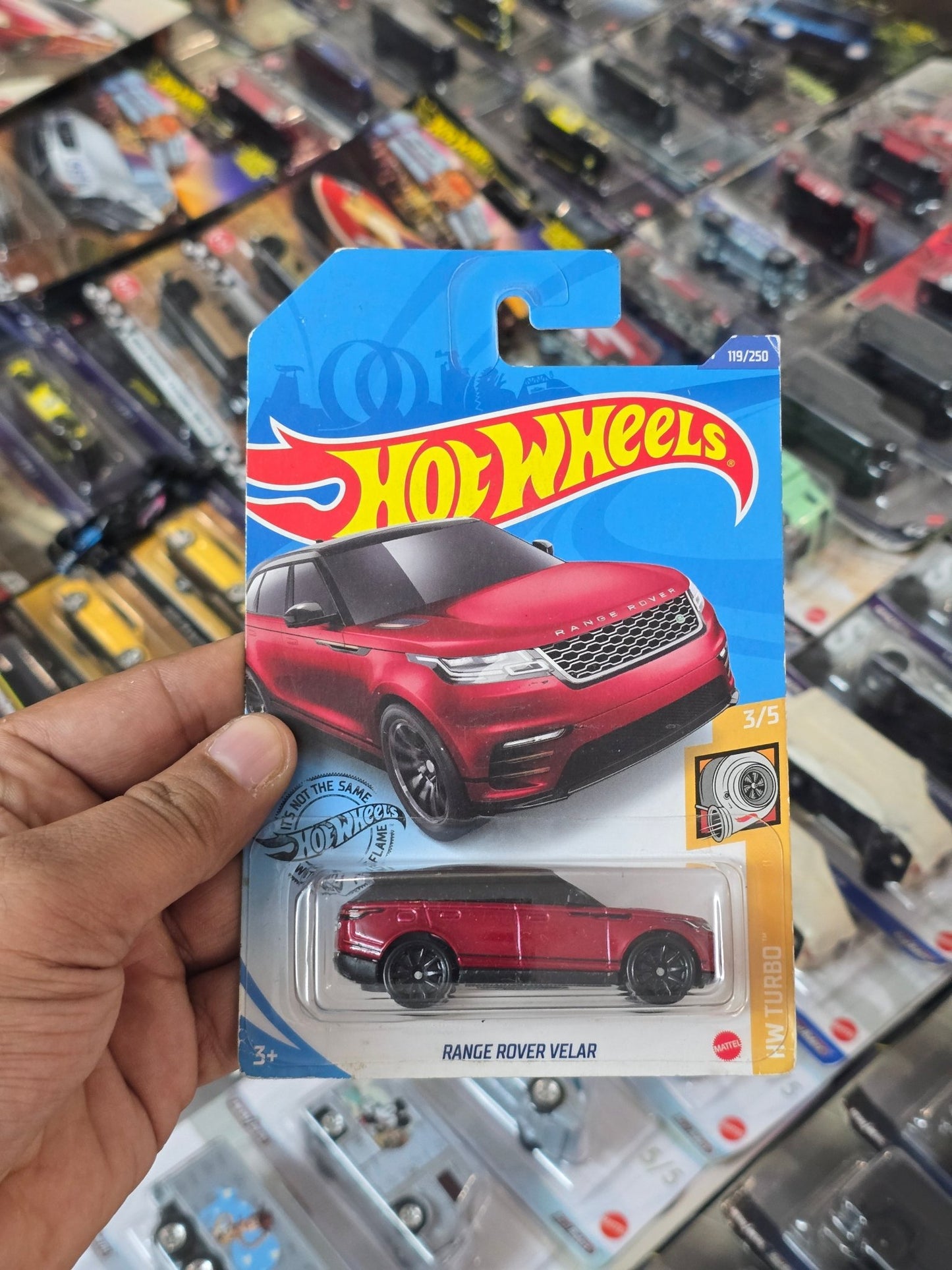 Hot Wheels Land Rover Range Rover Velar (Red) - Kinder Logs